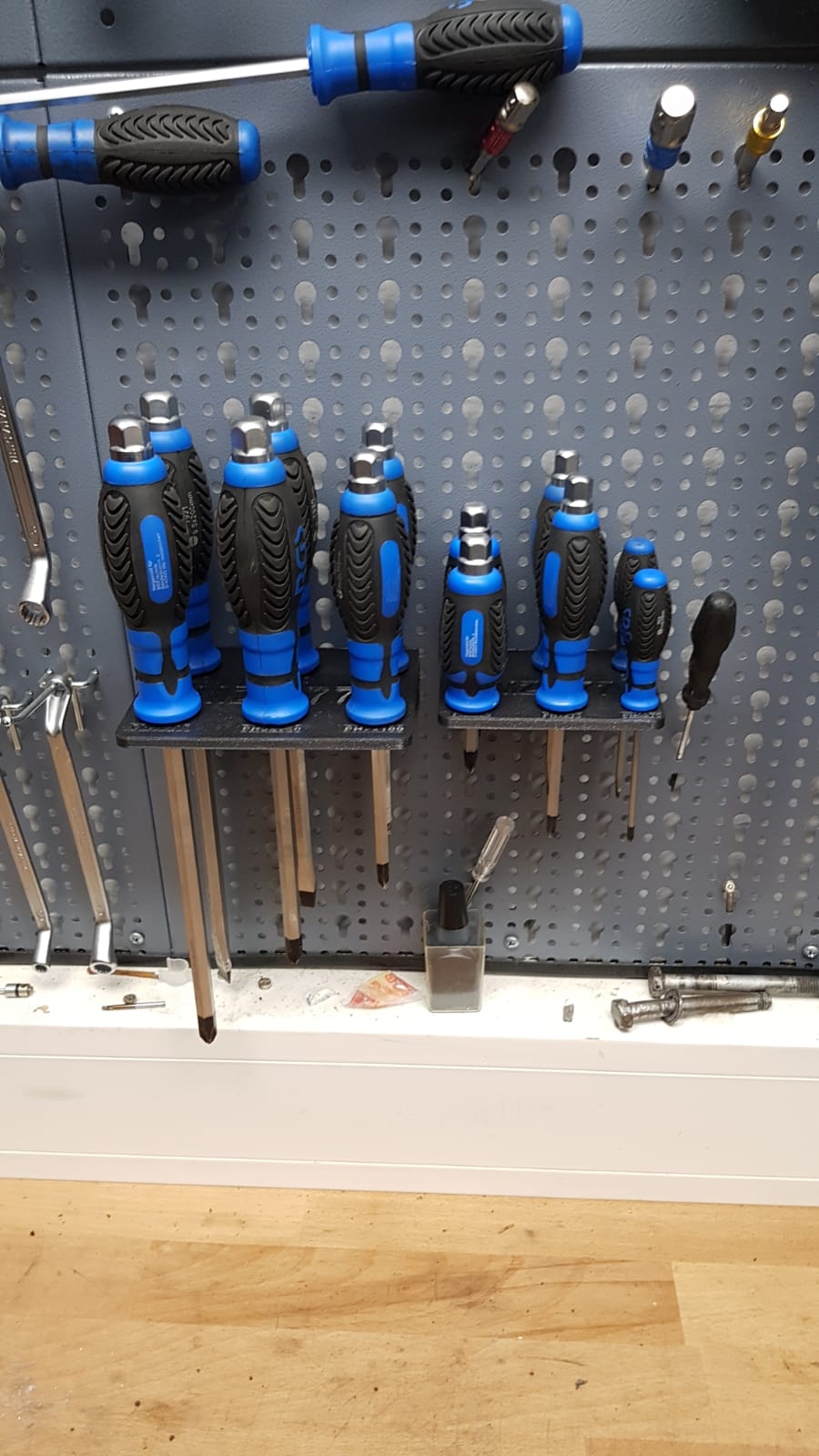 BGS 7895 Screwdrivers Pegboard mount by Raphhorn Download free STL