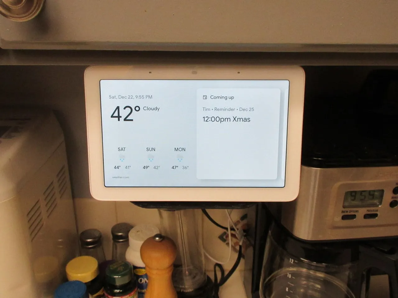 Google home hub hot sale under cabinet mount