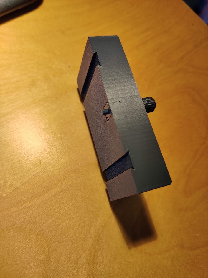 Miniatura 6 do modelo 3D Adjustable PCB Clamp Holder