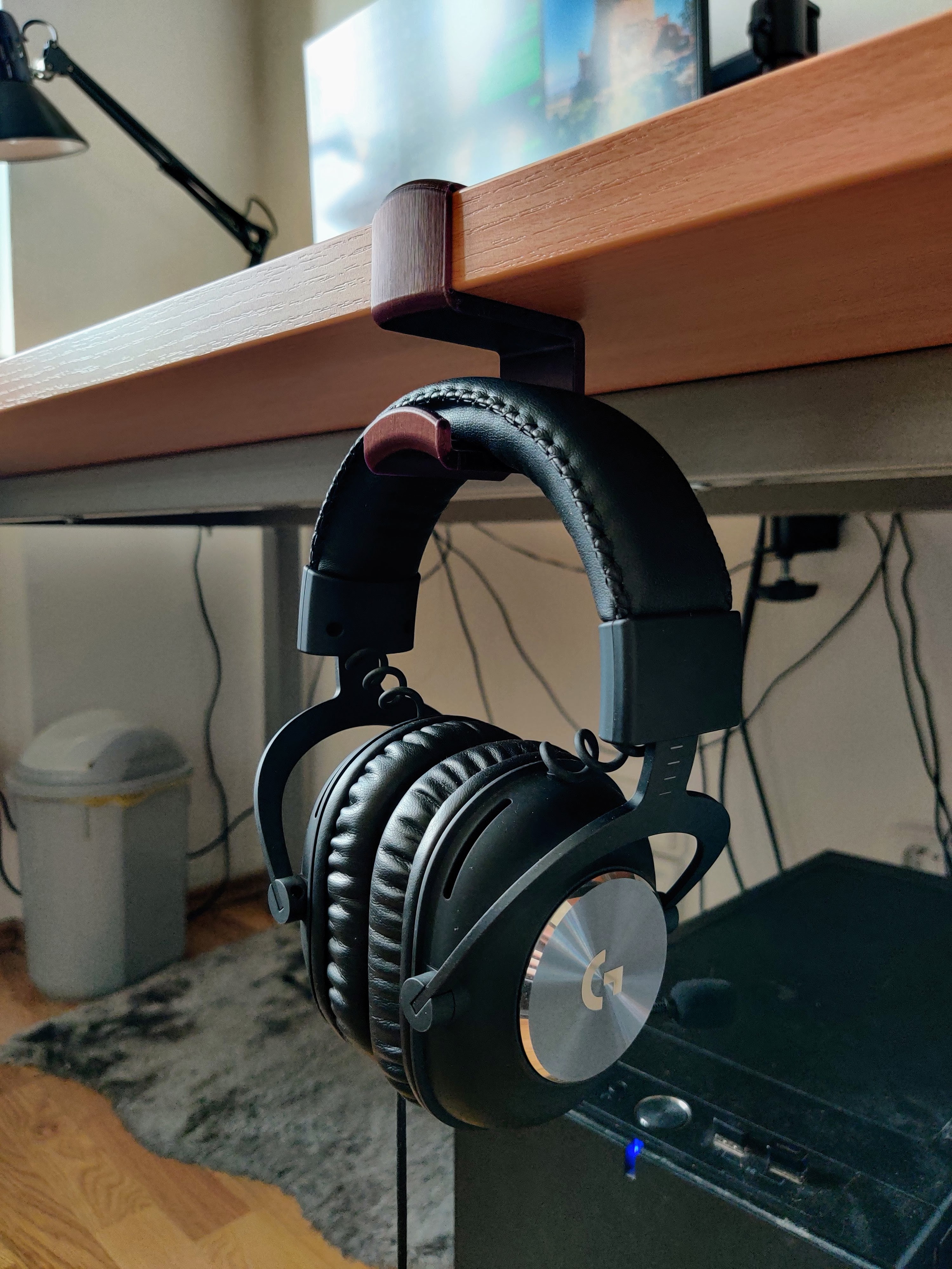 Miniatura 2 do modelo 3D Headphone Table Hook