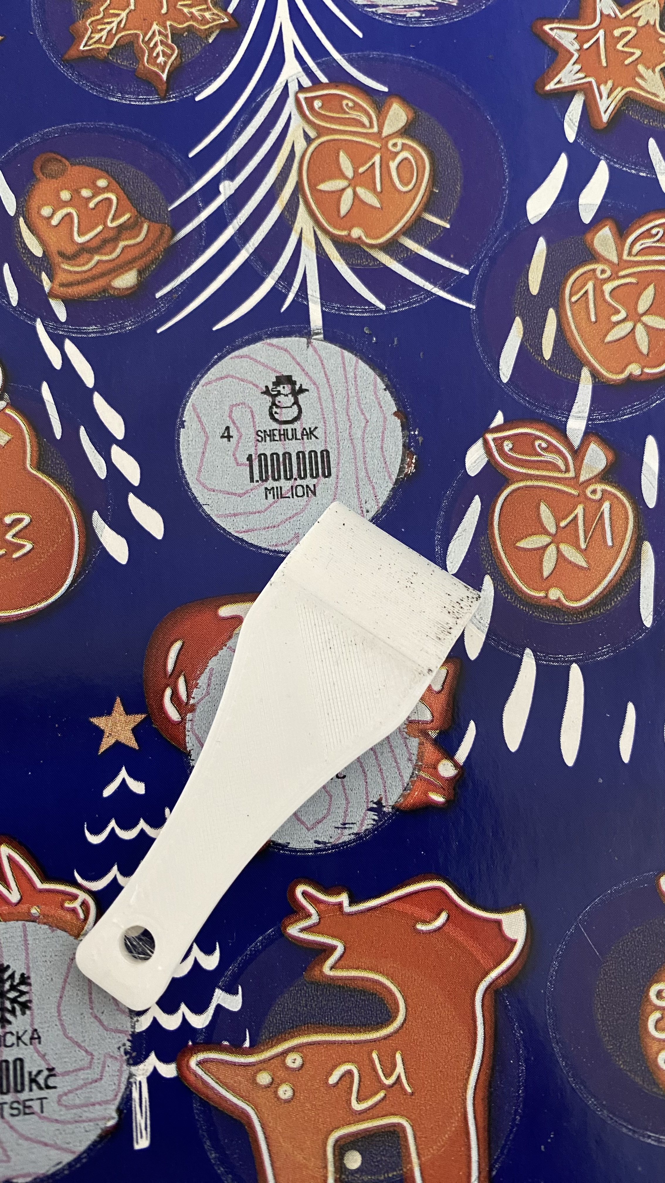 škrabka na losy / lottery ticket scraper