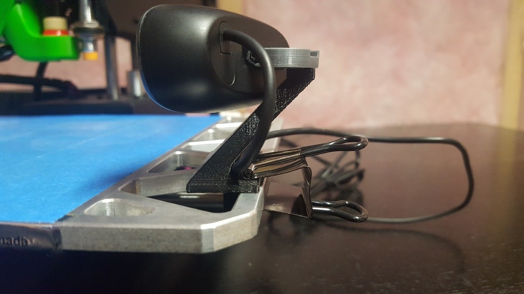Logitech C270 Mount for Printrbot Simple Metal by kareem613 | Download ...