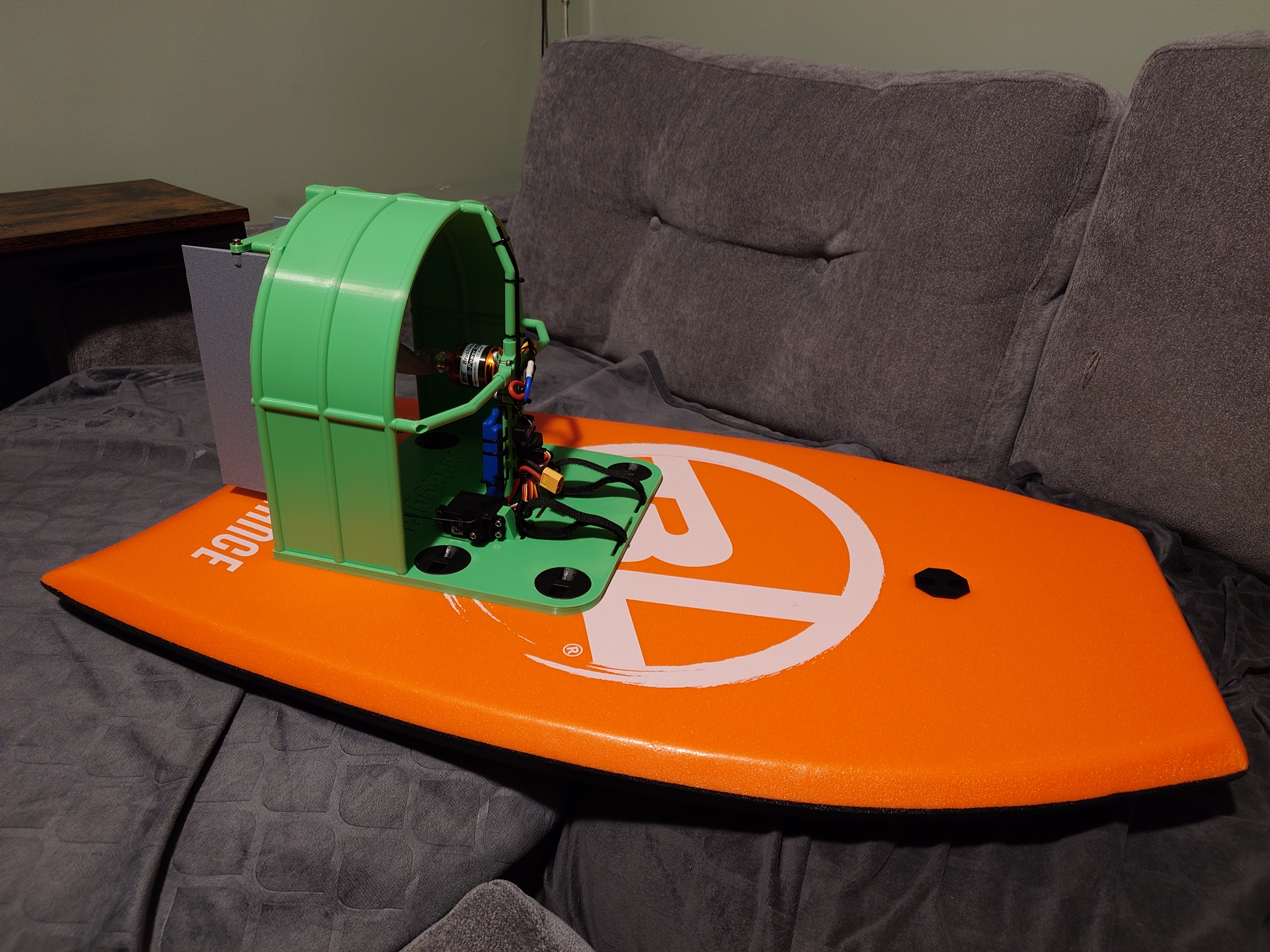 AirBoogie - A universal boogie board airboat!