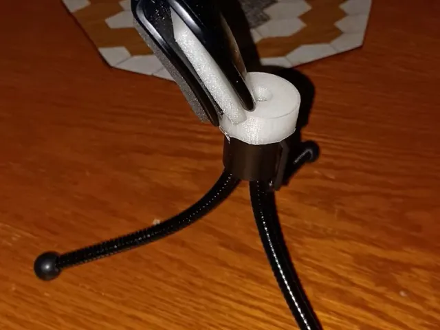 Hat clip to tripod GoPro connection