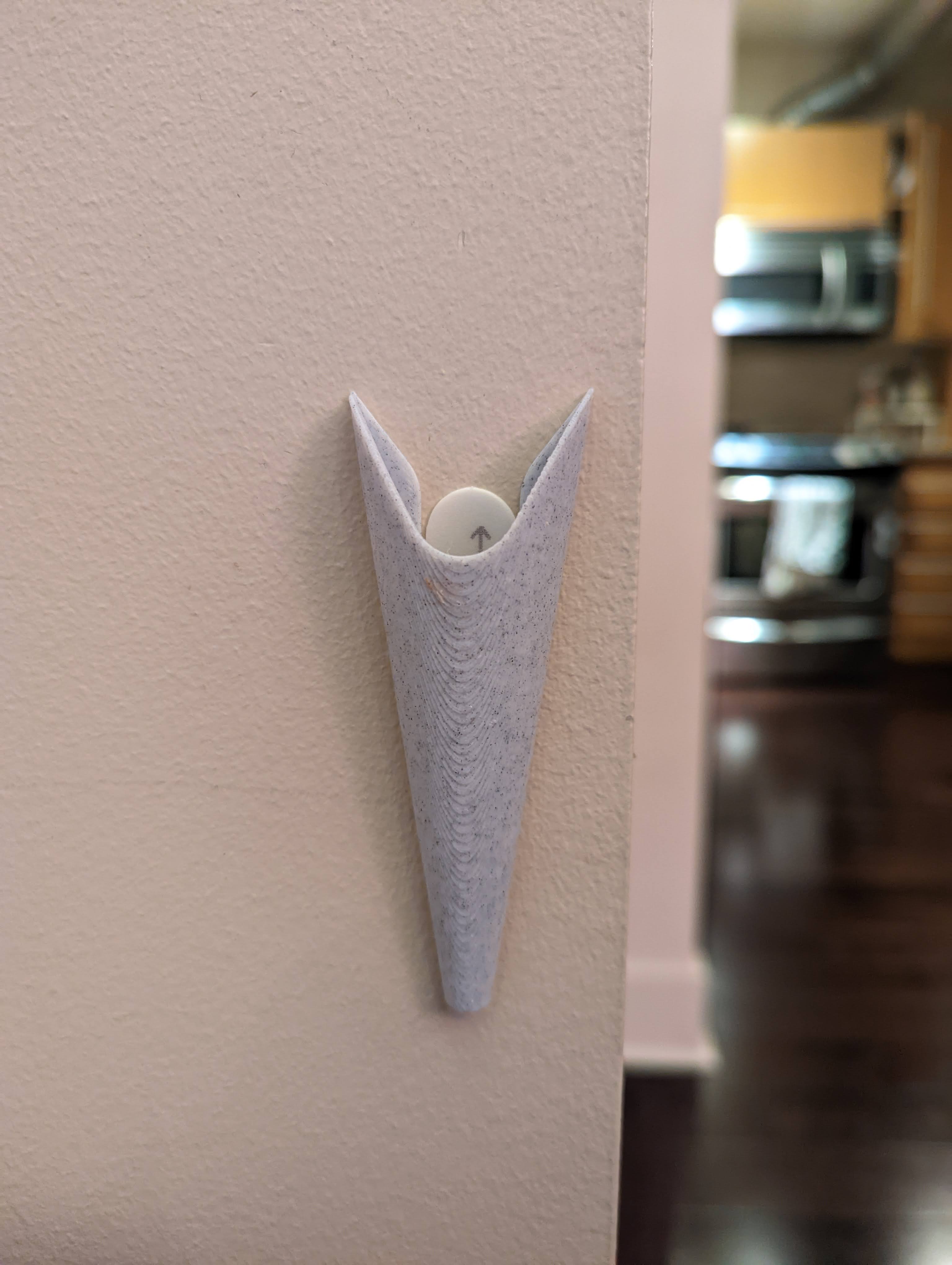 Miniatura 3 do modelo 3D Single pen wall holder