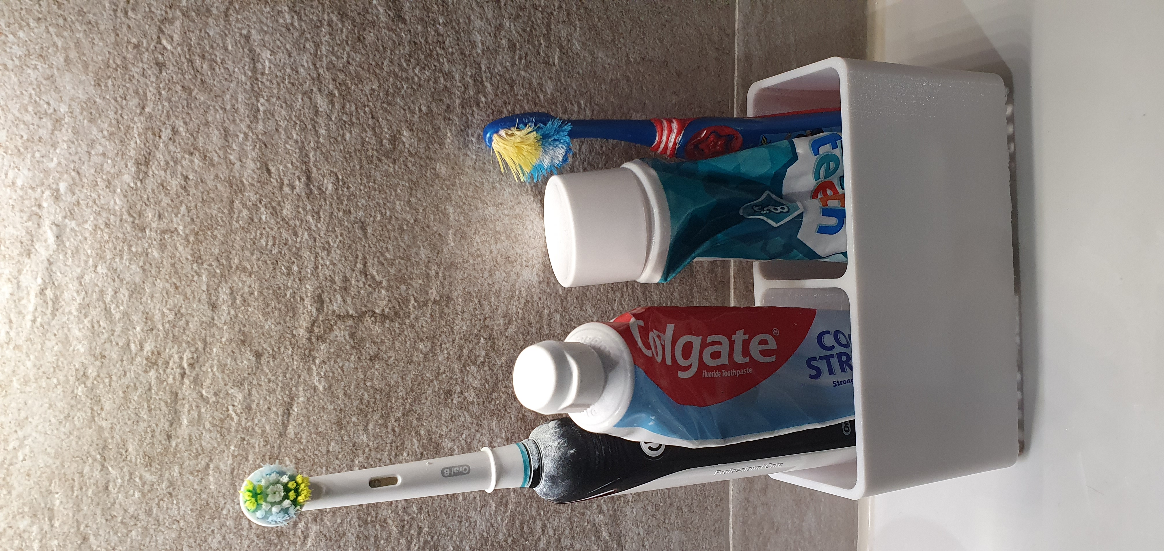 Miniatura 3 do modelo 3D Draining Tooth Brush holder
