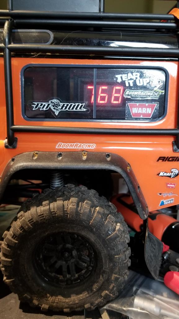 Traxxas TRX-4 Defender Battery Voltage Display