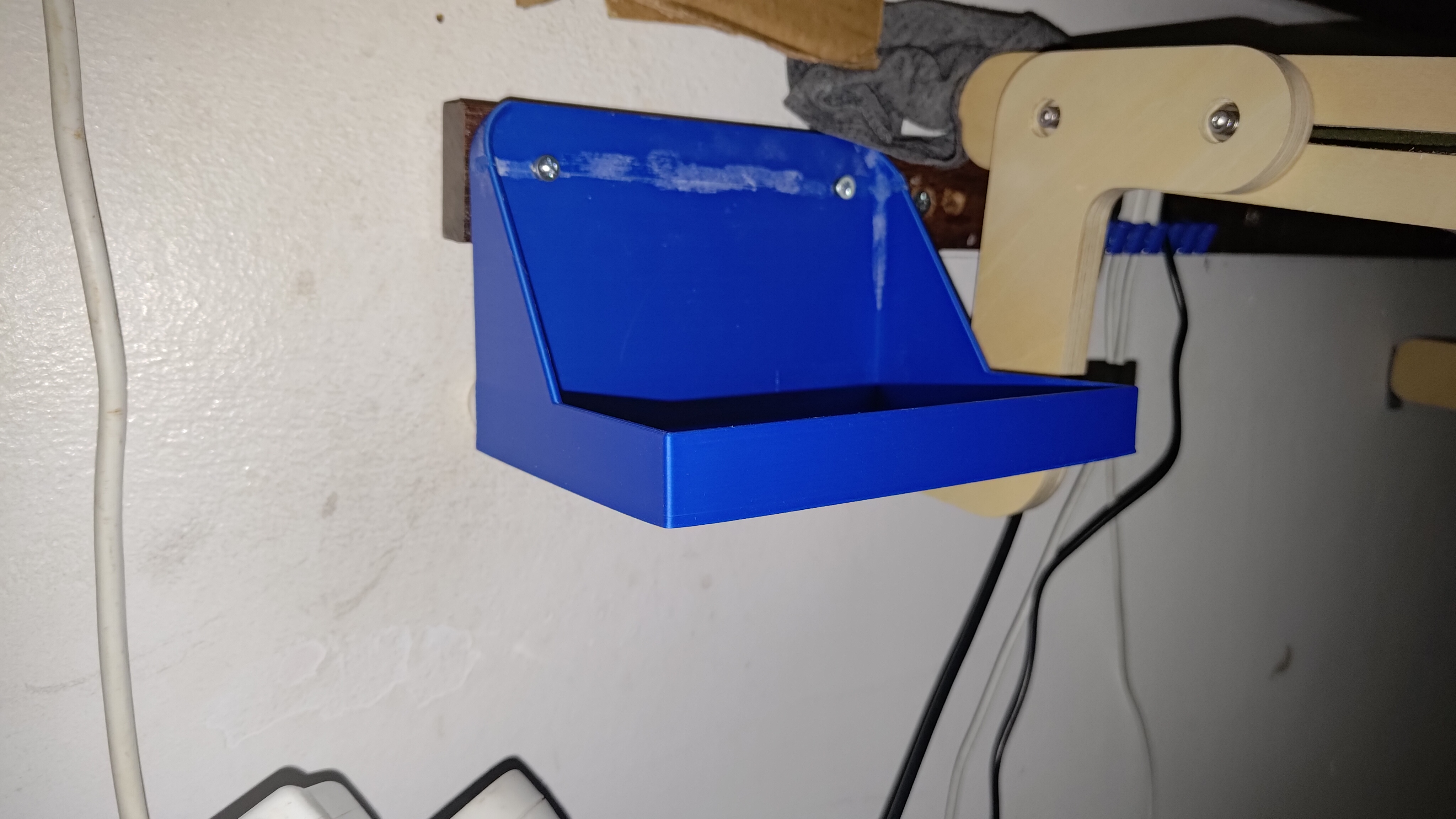 Hang Vanity Shelf