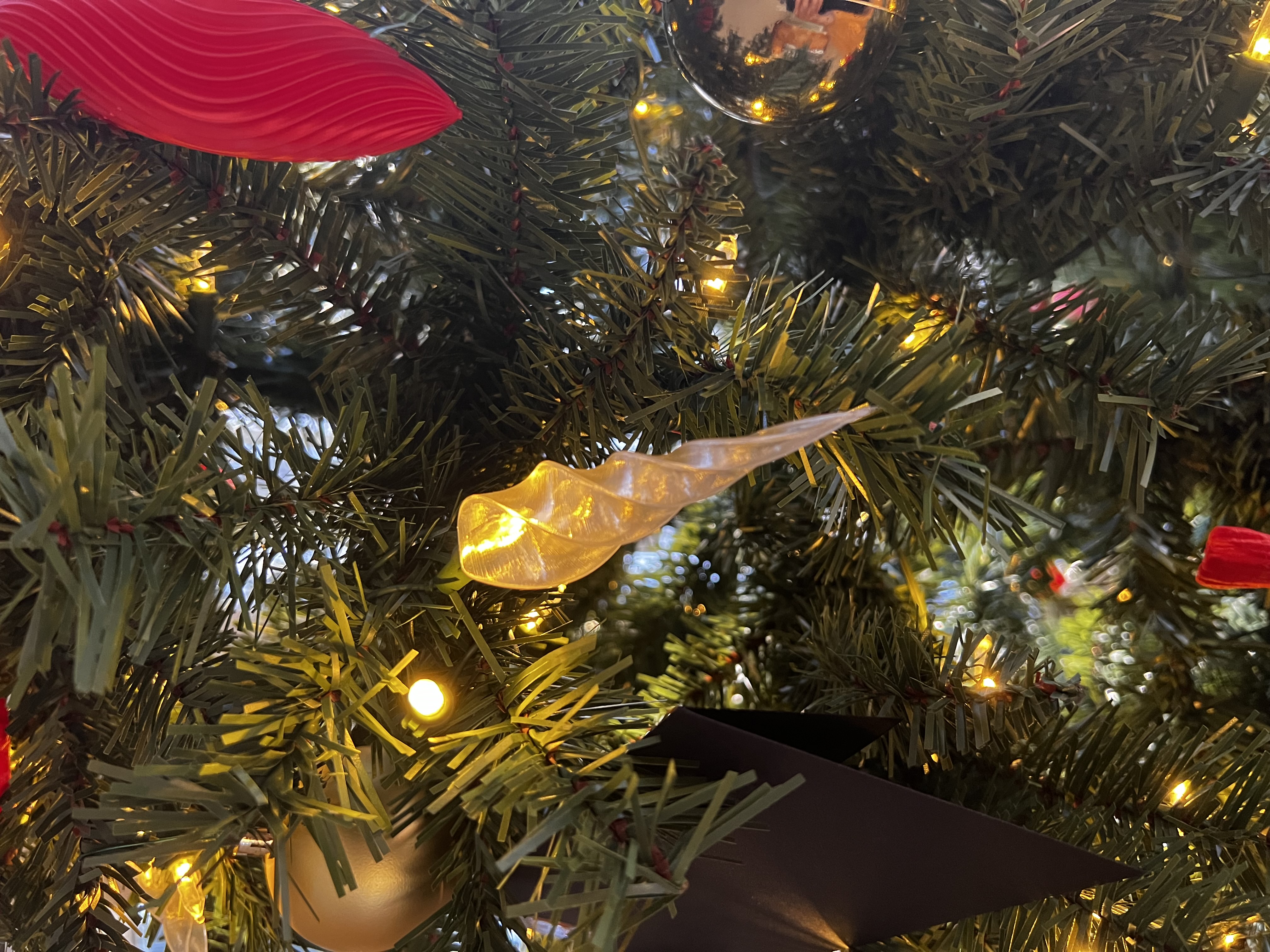 Ice led ornament for christmas tree