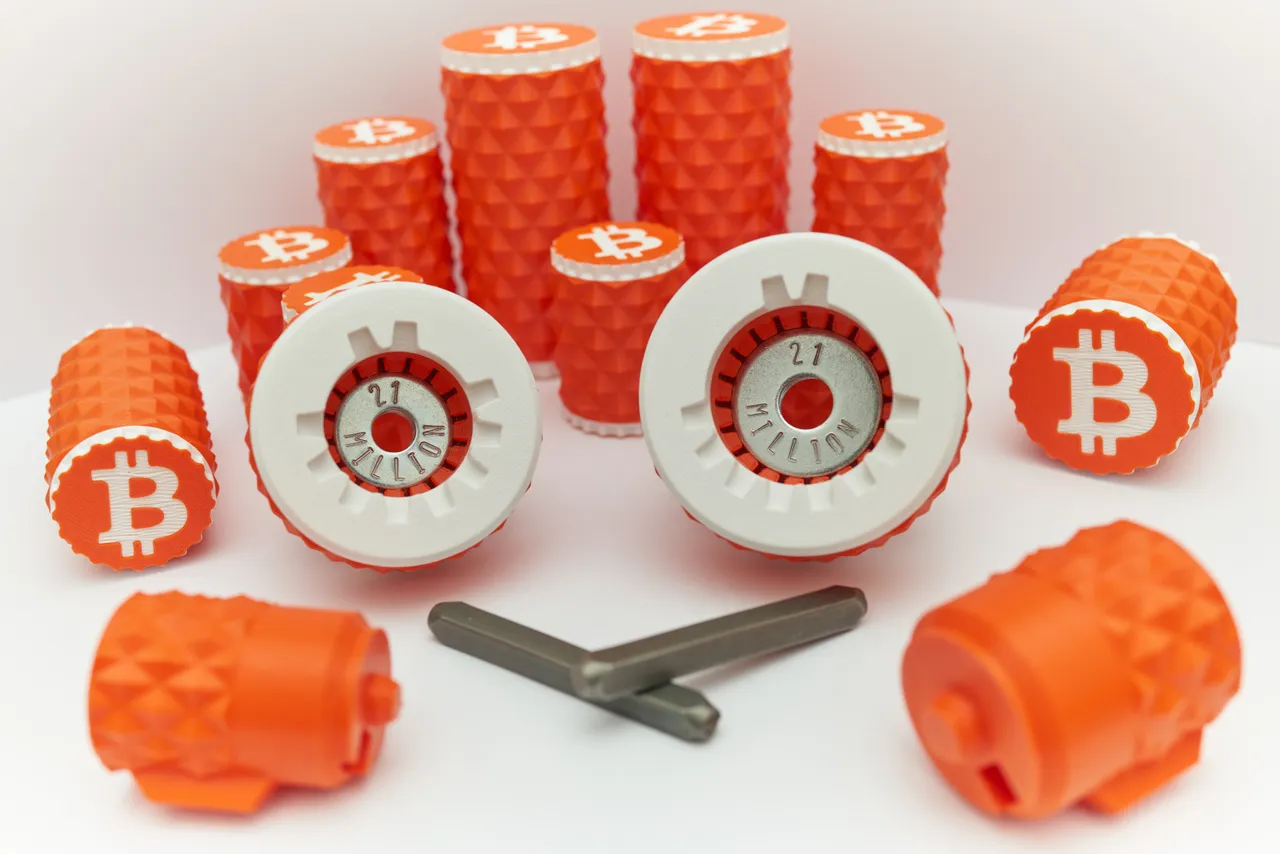 bitcoin seed phrase stamper M10 par MlePh | Téléchargez gratuitement un  modèle STL | Printables.com