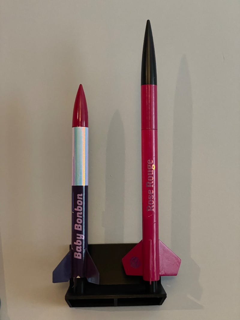 Wall Display for Two Small 18mm Motor Model Rockets by emmah Download free STL model