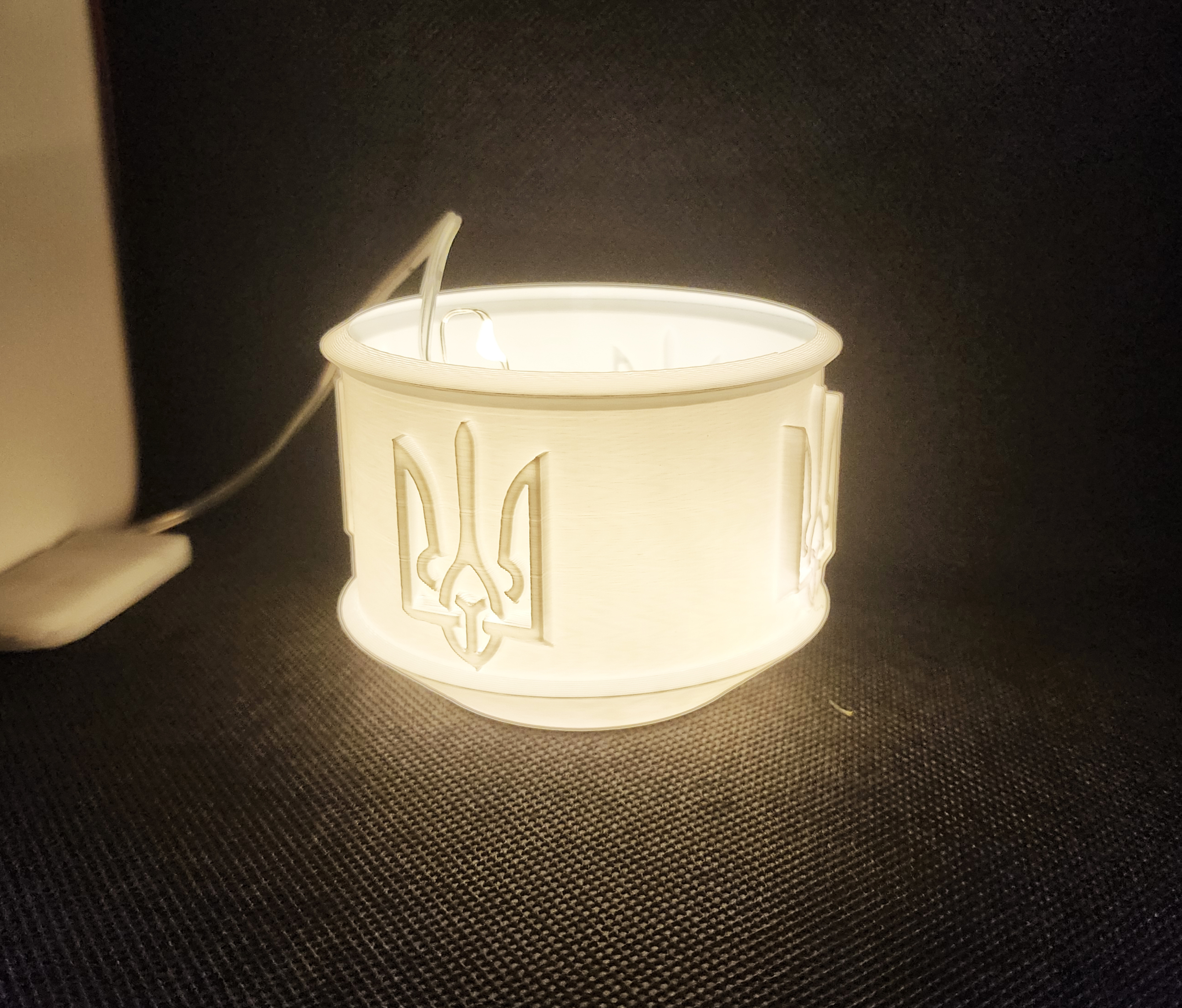 Ukrainian Seal Tea Light - Vase Mode