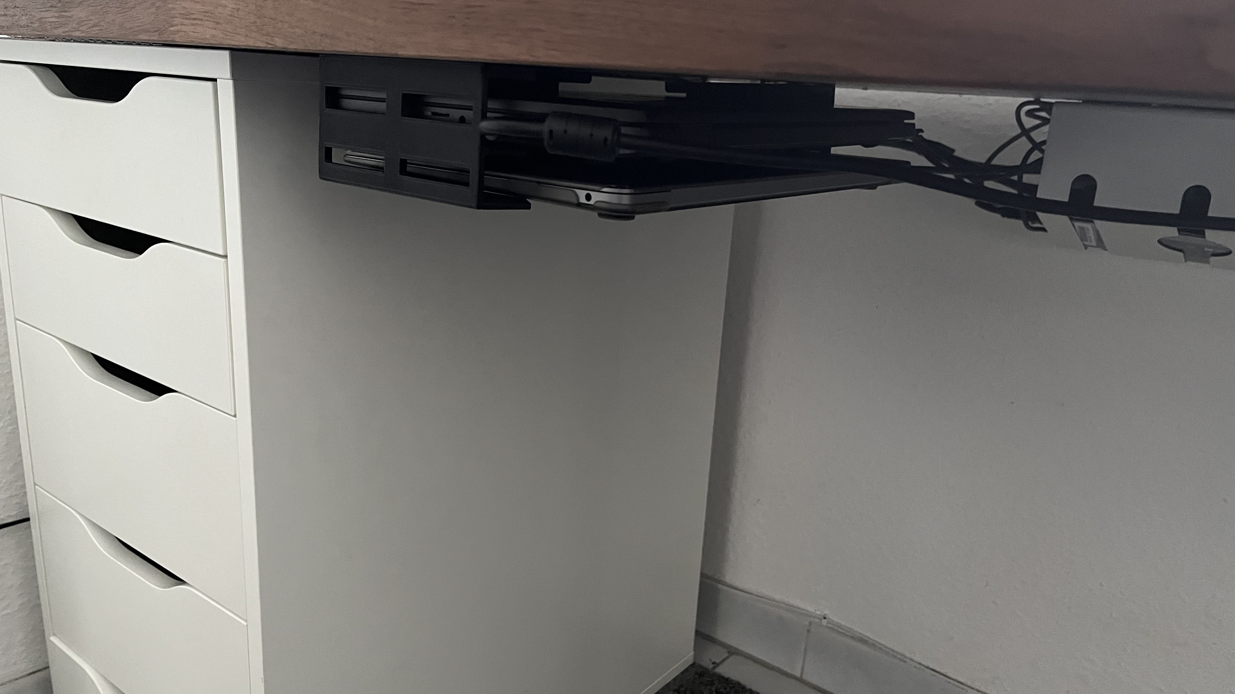 Desk Mount v3