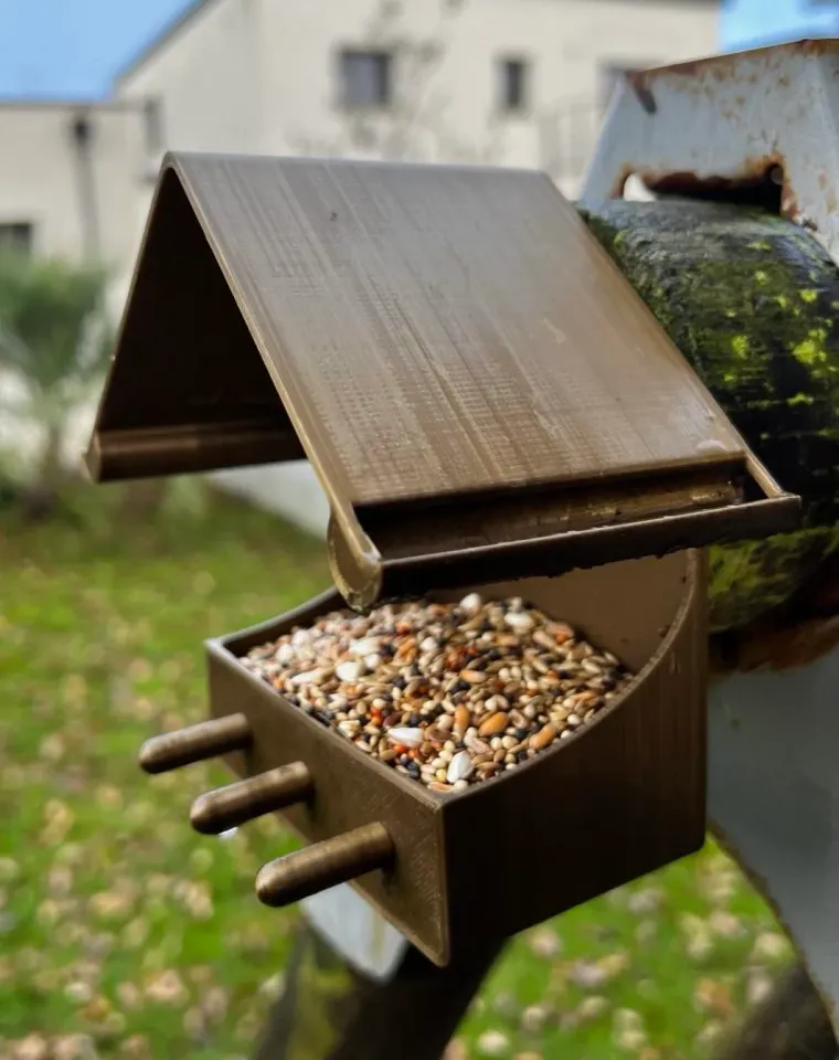 Fichier STL gratuit Mangeoire à oiseaux Support boule de graisse