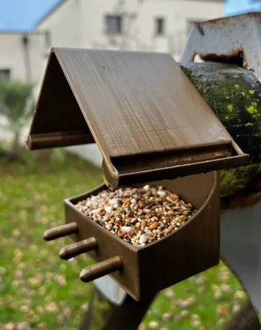 Mangeoire à oiseaux