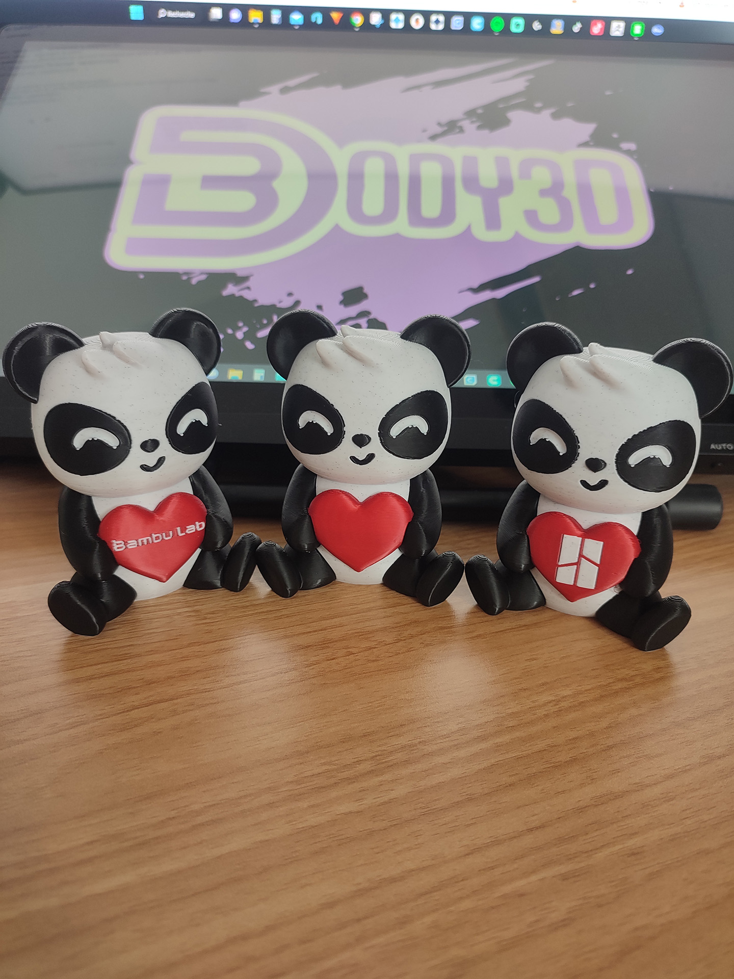BAMBU LAB 3 PANDAS BY @BODY3D