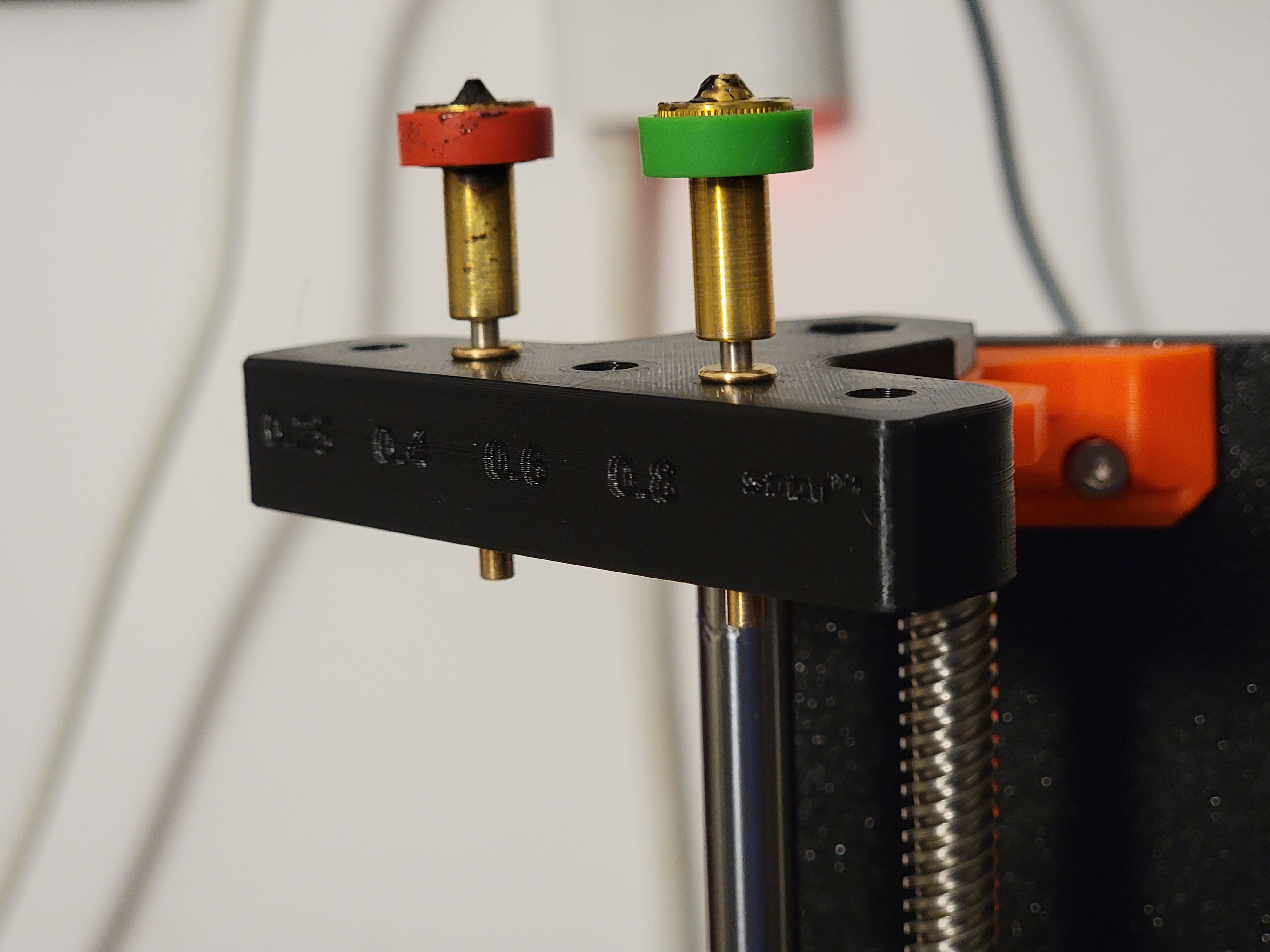 Simple Revo Nozzle Holder for Z Axis Top - Threaded remix