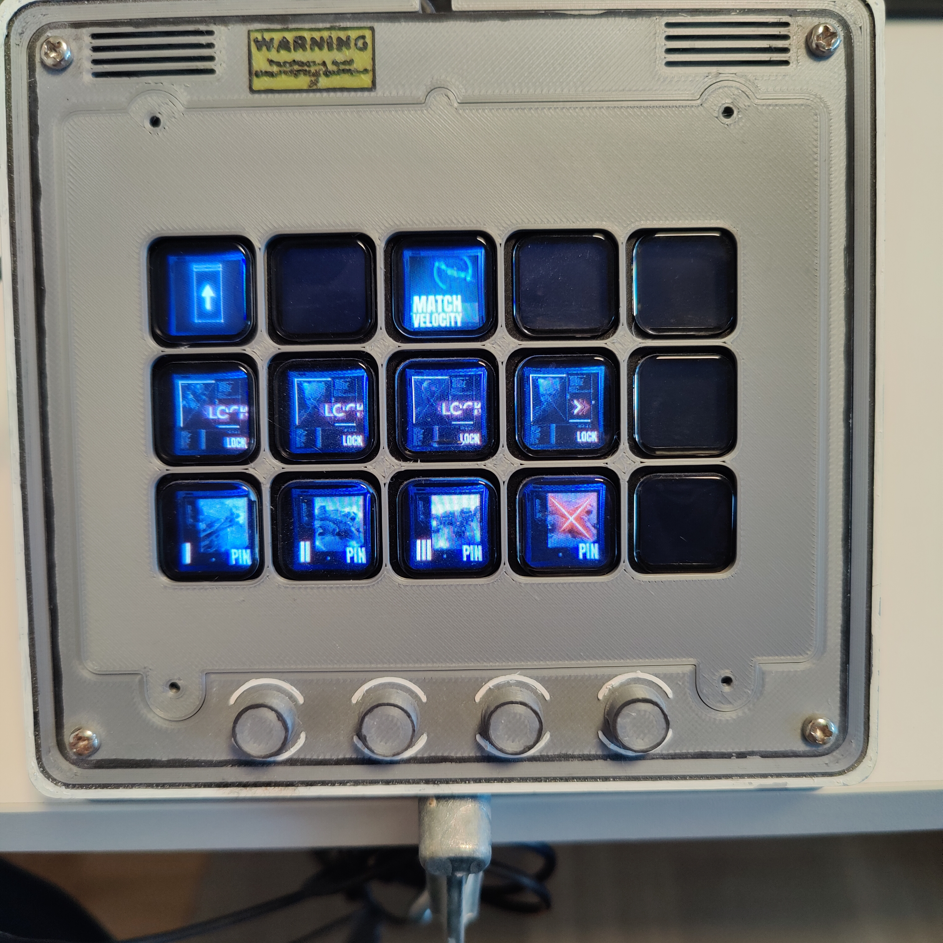 Space-Sim-Cockpit for Elgato Streamdeck Classic