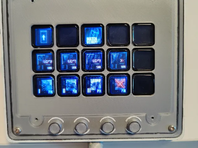 Space-Sim-Cockpit for Elgato Streamdeck Classic