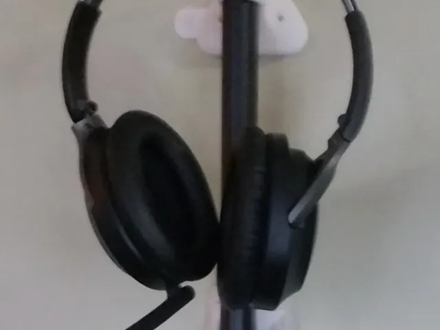 Avantree Aria Podio Headphone Charger Holder