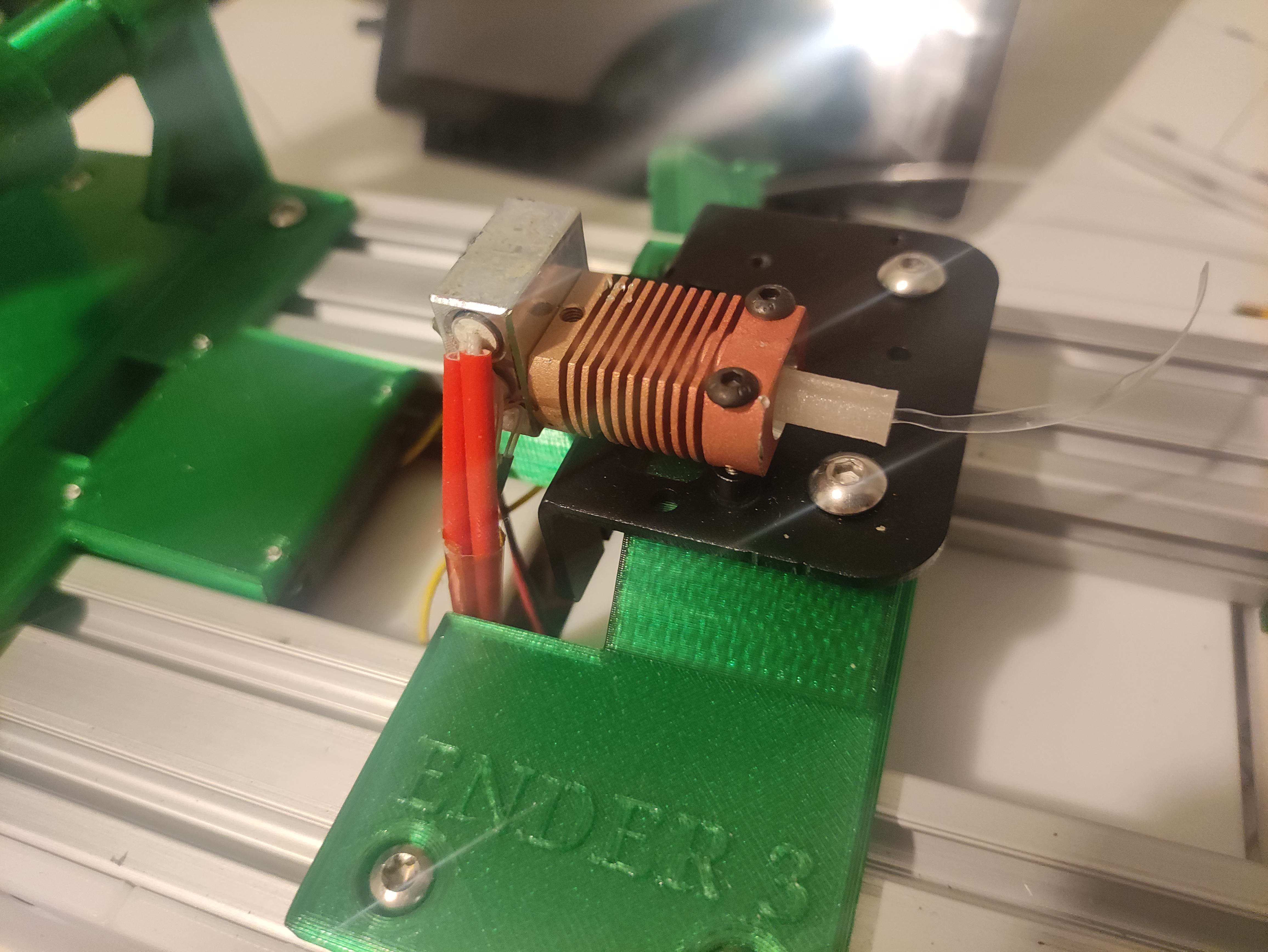 Aide insert plastique bouteille Hotend MK5 The recreator