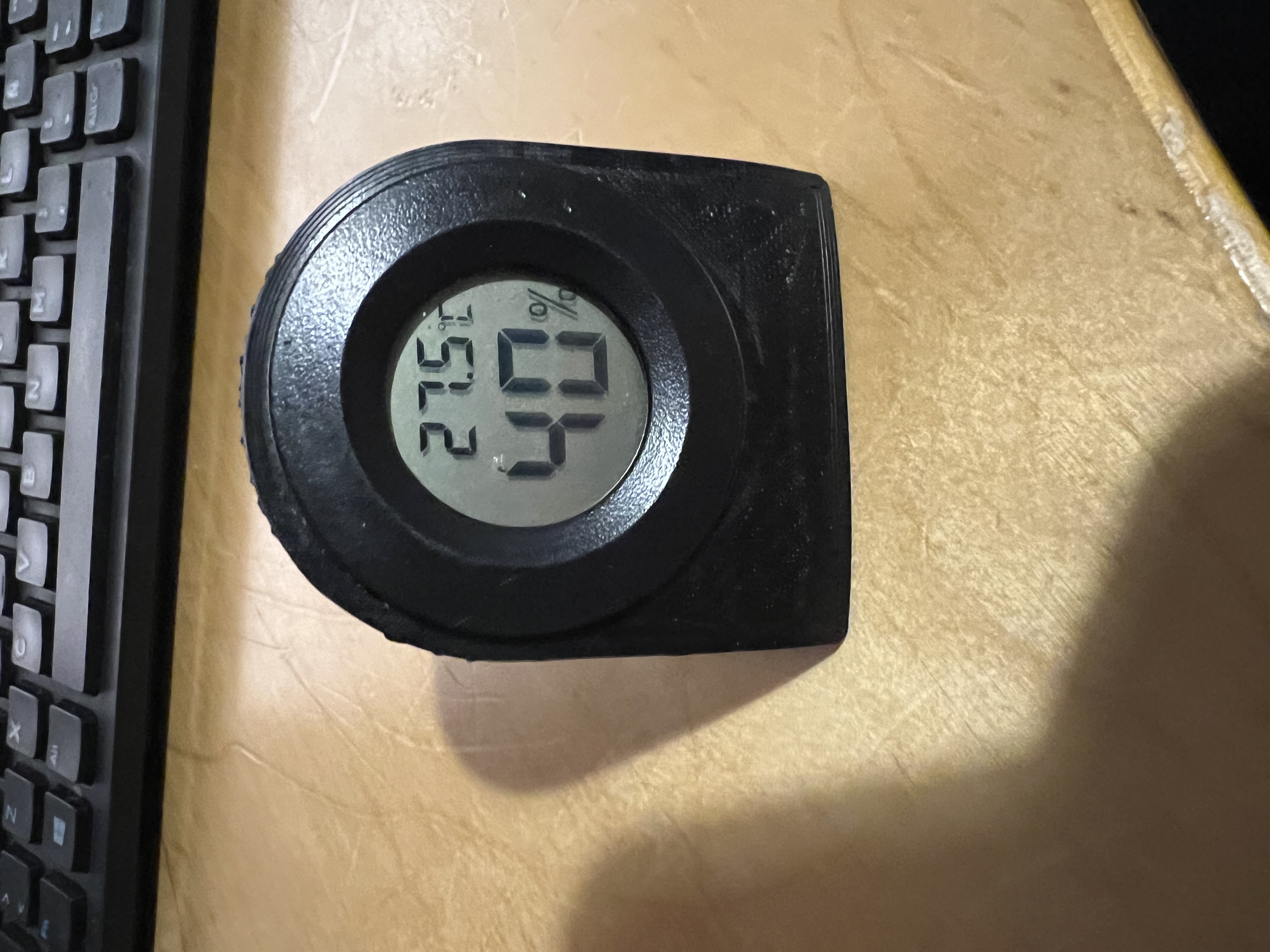 Temperature and hydrometer gauge holder 40mm by Hammersh Download