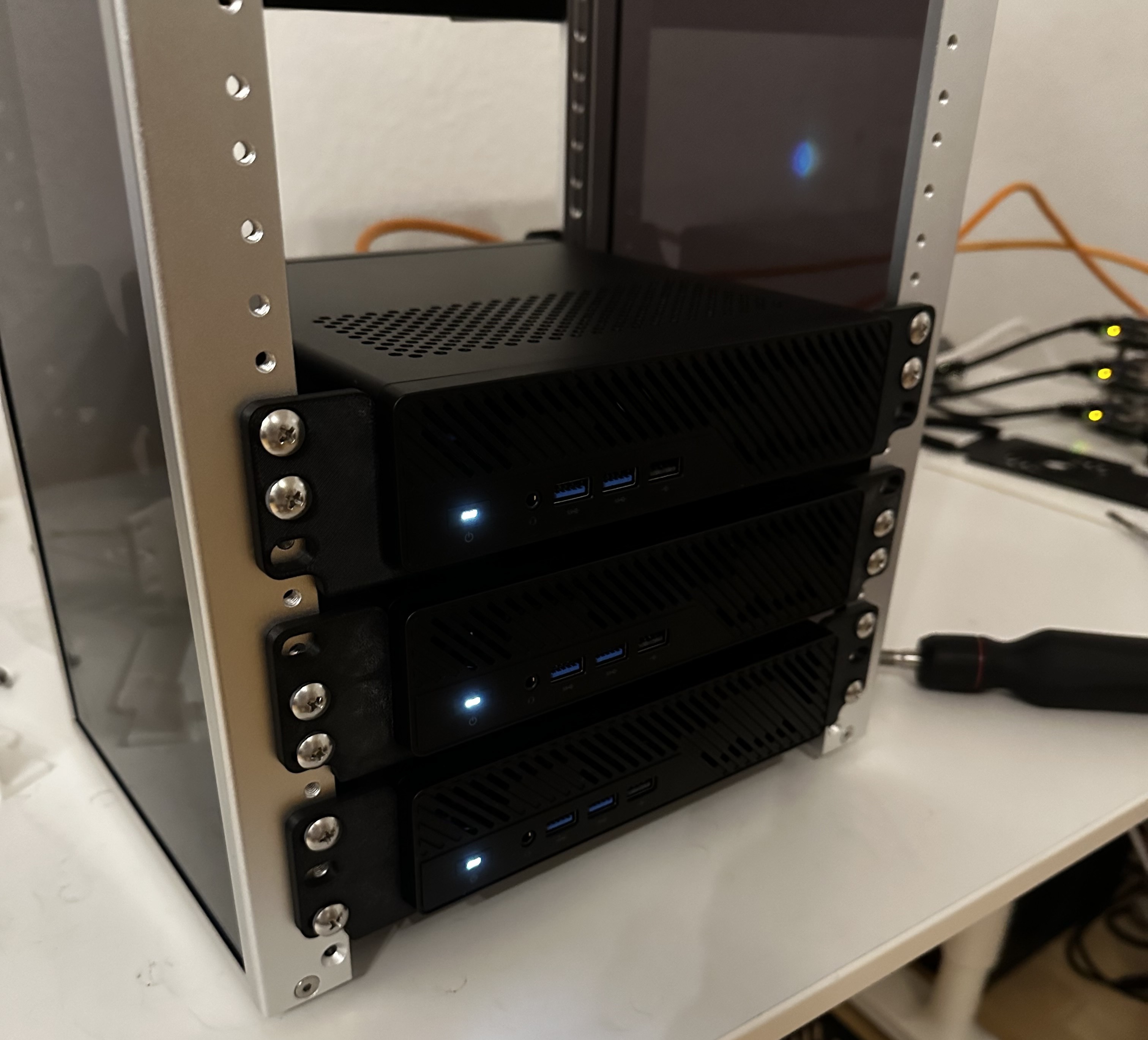MS-A2 Mount for DeskPi Rackmate T1