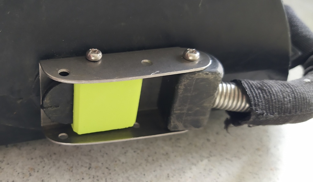 Fin Strap Retainer for Second Generation Mares XR Fins