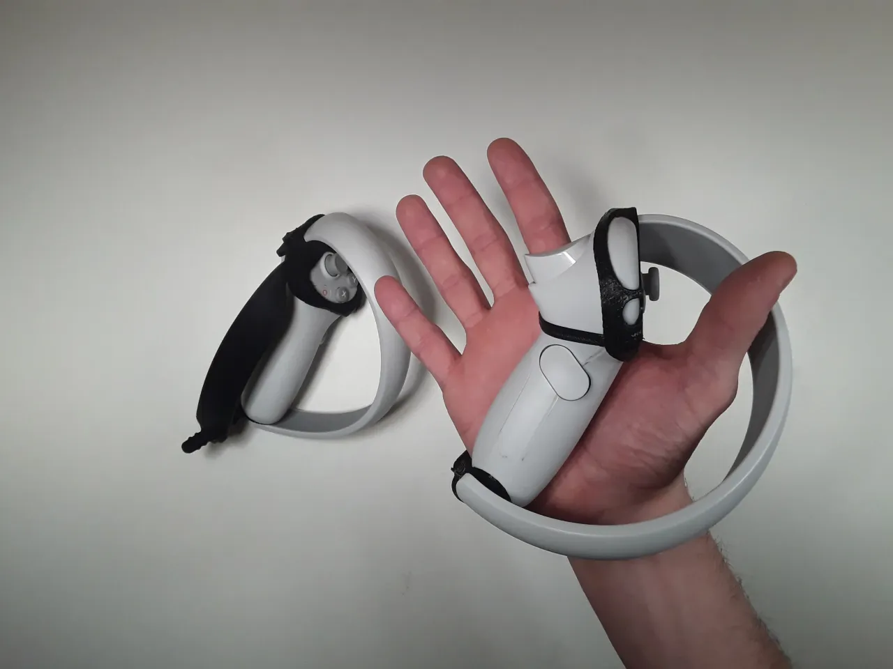 Pico 4 Knuckle Strap by Val's Virtuals | Download free STL