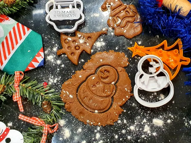 Snowman cookie cutter