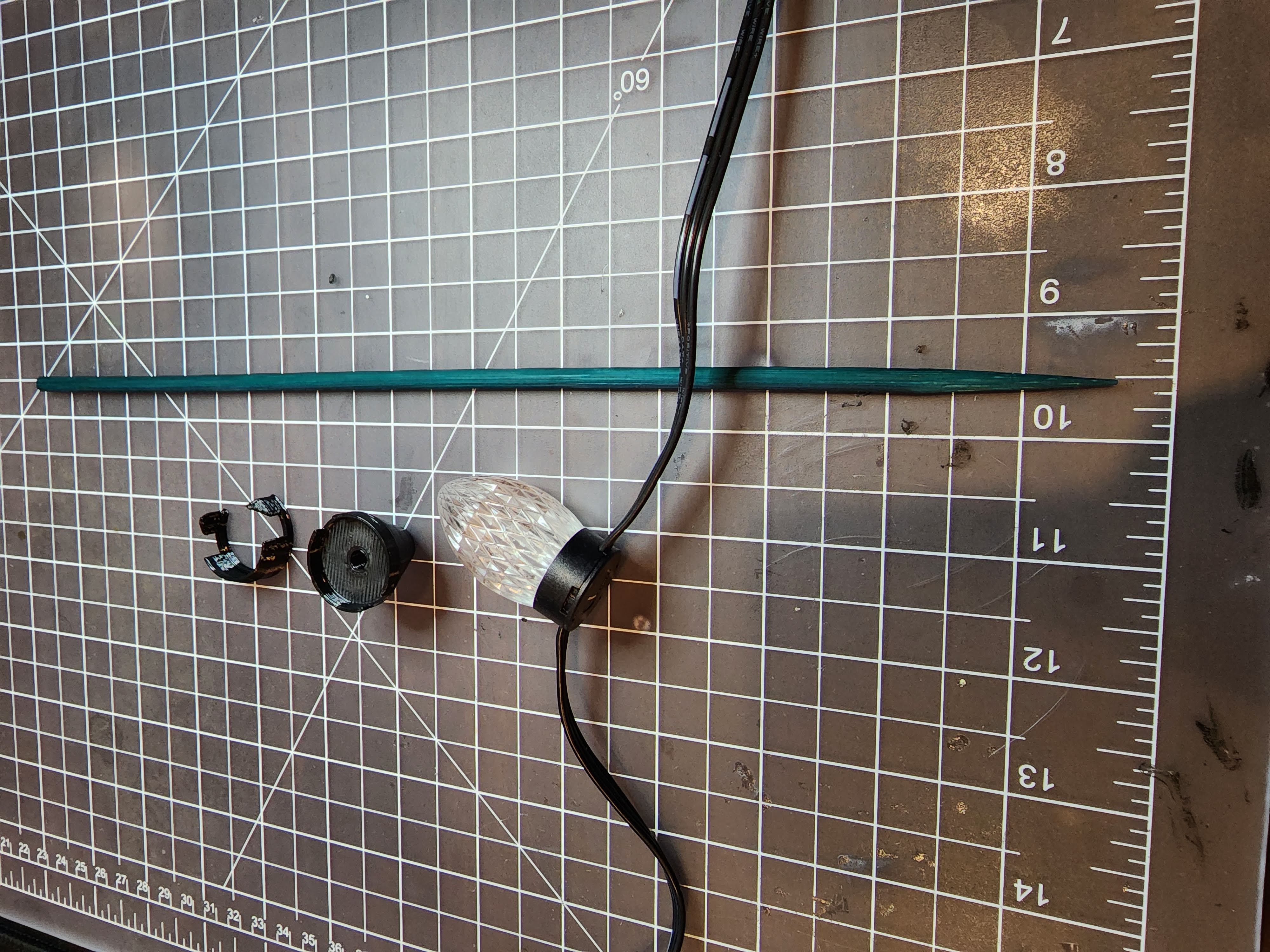 Brilliant Bulb C9Style Ground Stake by shbatm Download free STL