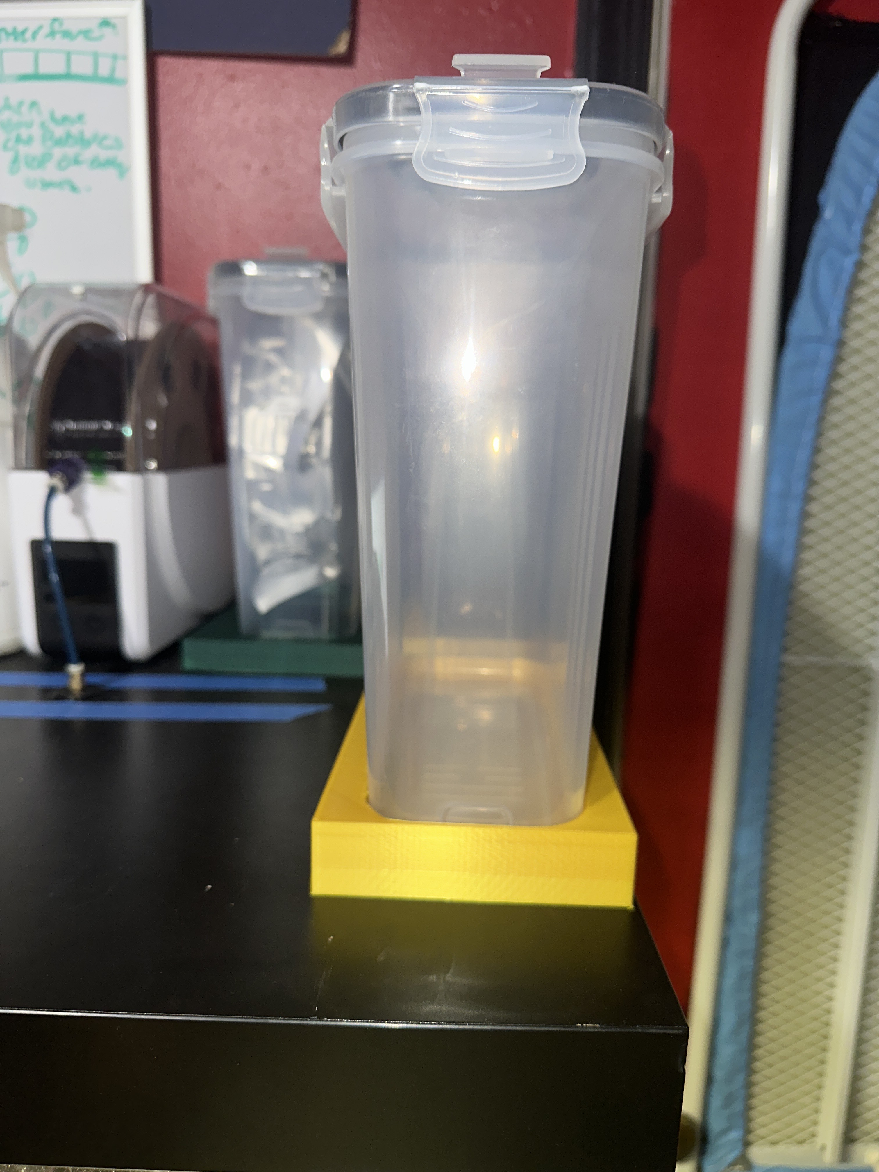 Cereal Container mount (filament dry box) by Stacks215 Download free