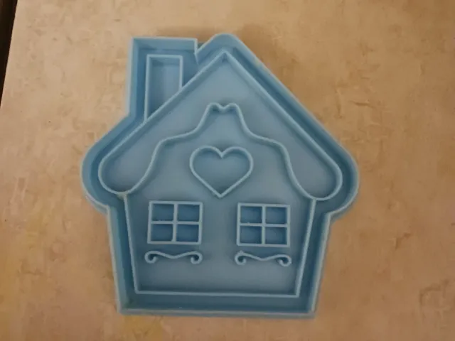 Cozy Cottage Cookie Cutter