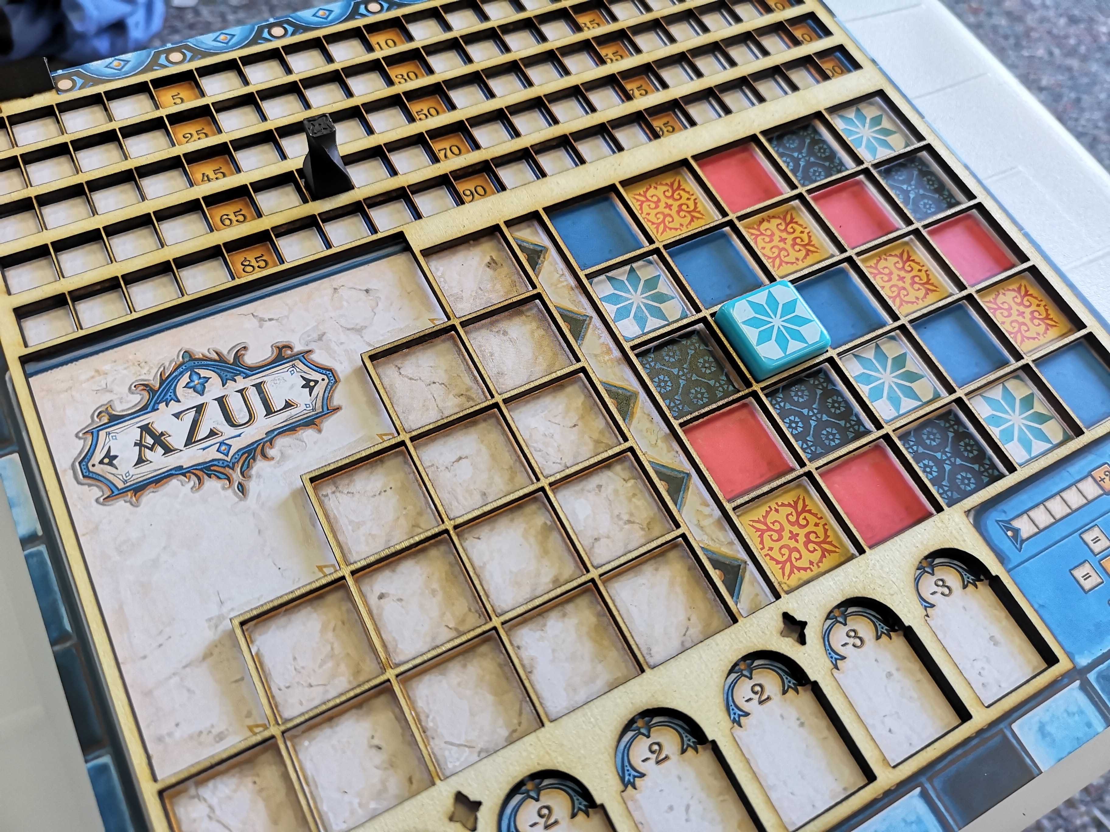 Azul boardgame LASERCUT overlay tile slots and score keeping peg