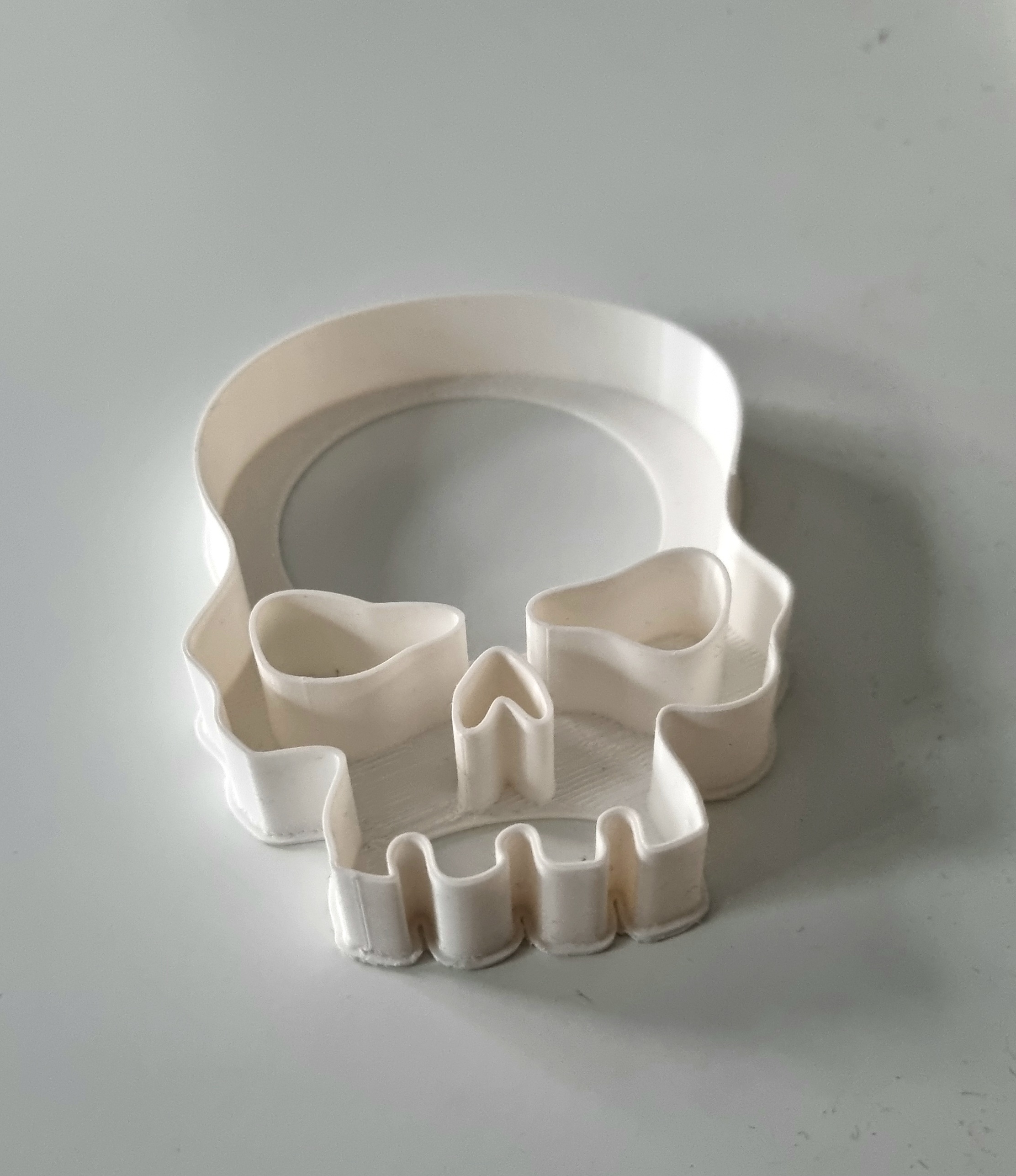 Skull cookie cutter by Peter Adermark | Download free STL model ...