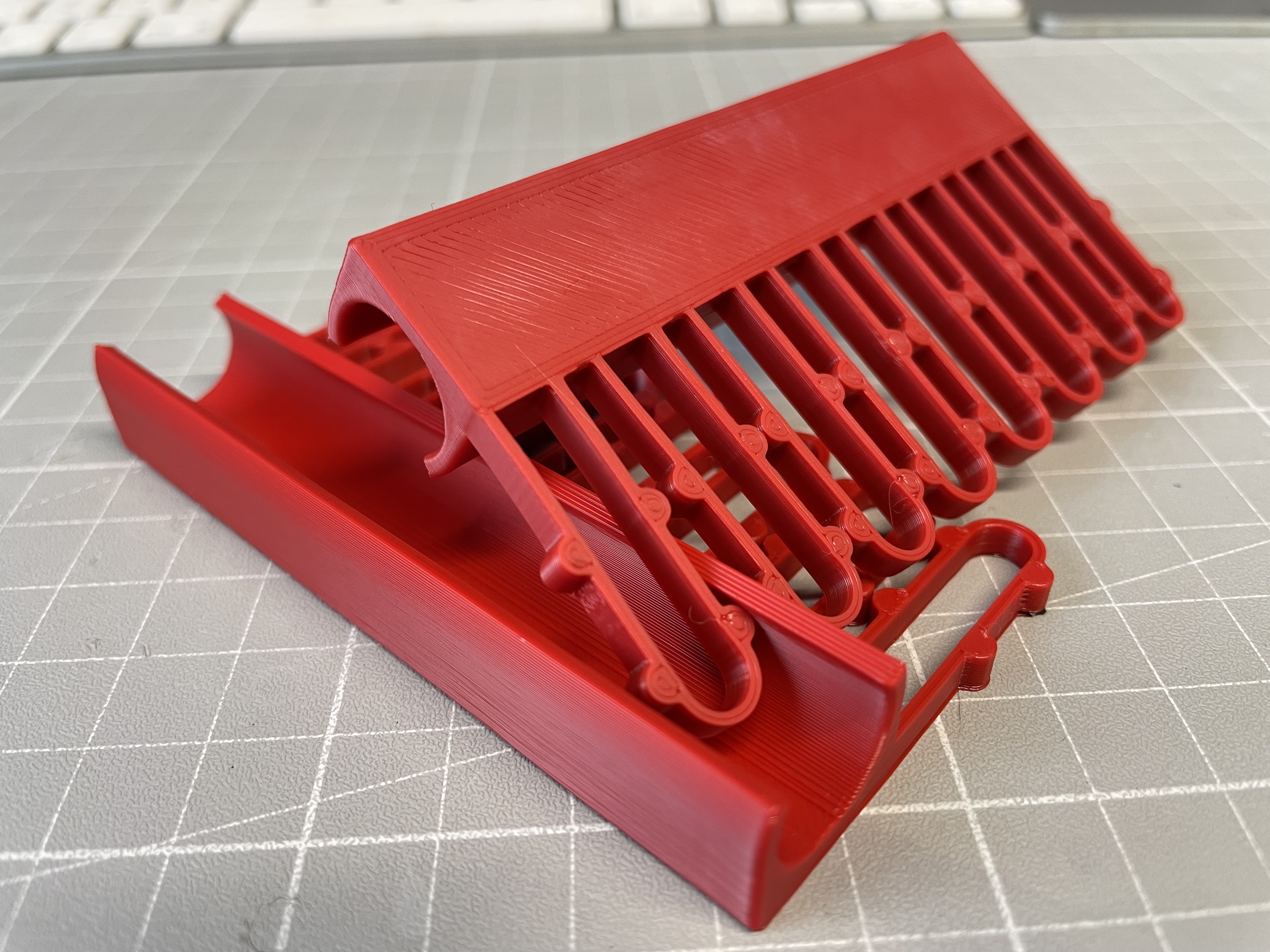 Miniatura 4 do modelo 3D Sock Clips for Drying Rack - OpenSCAD