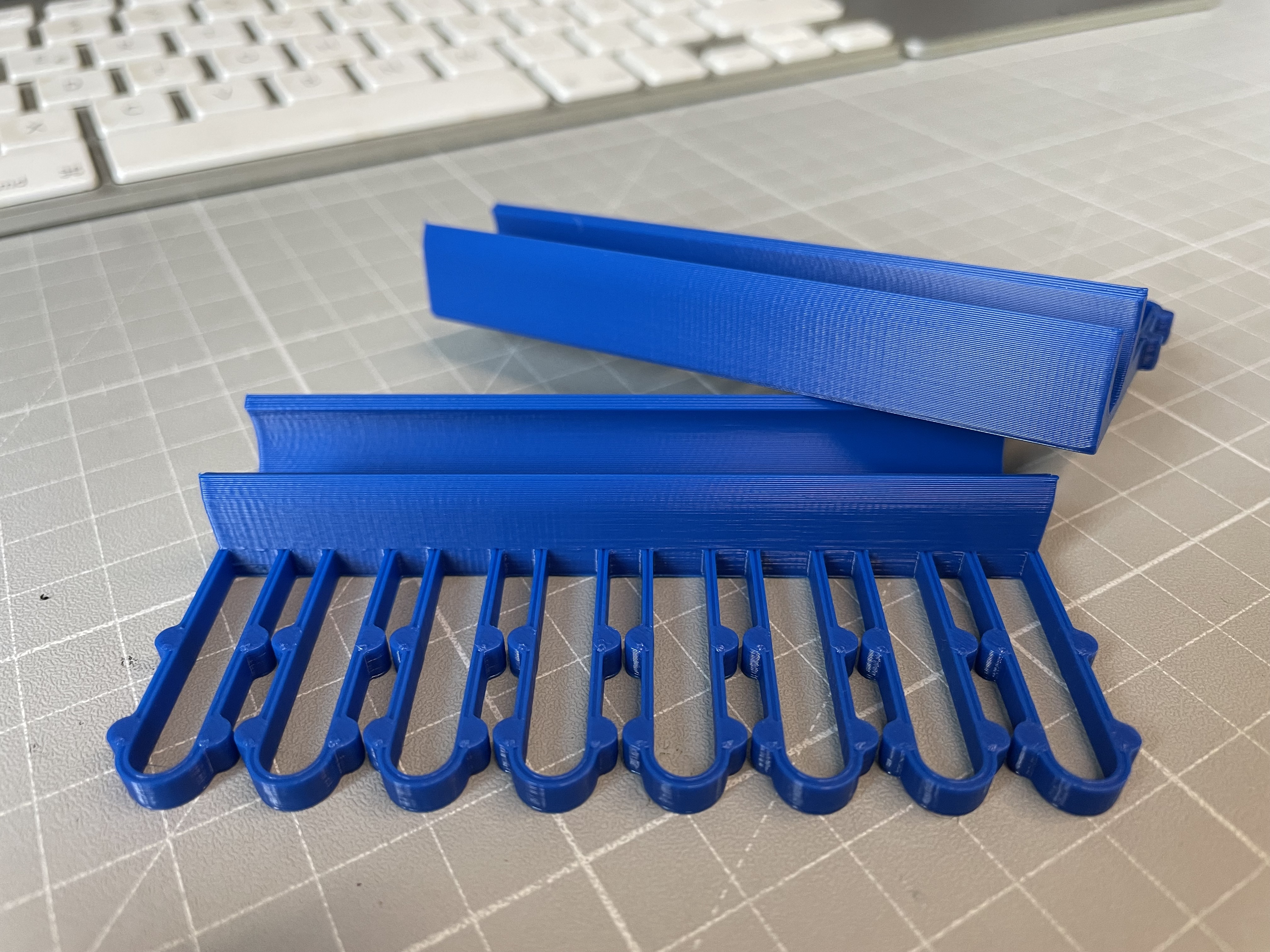 Miniatura 5 do modelo 3D Sock Clips for Drying Rack - OpenSCAD