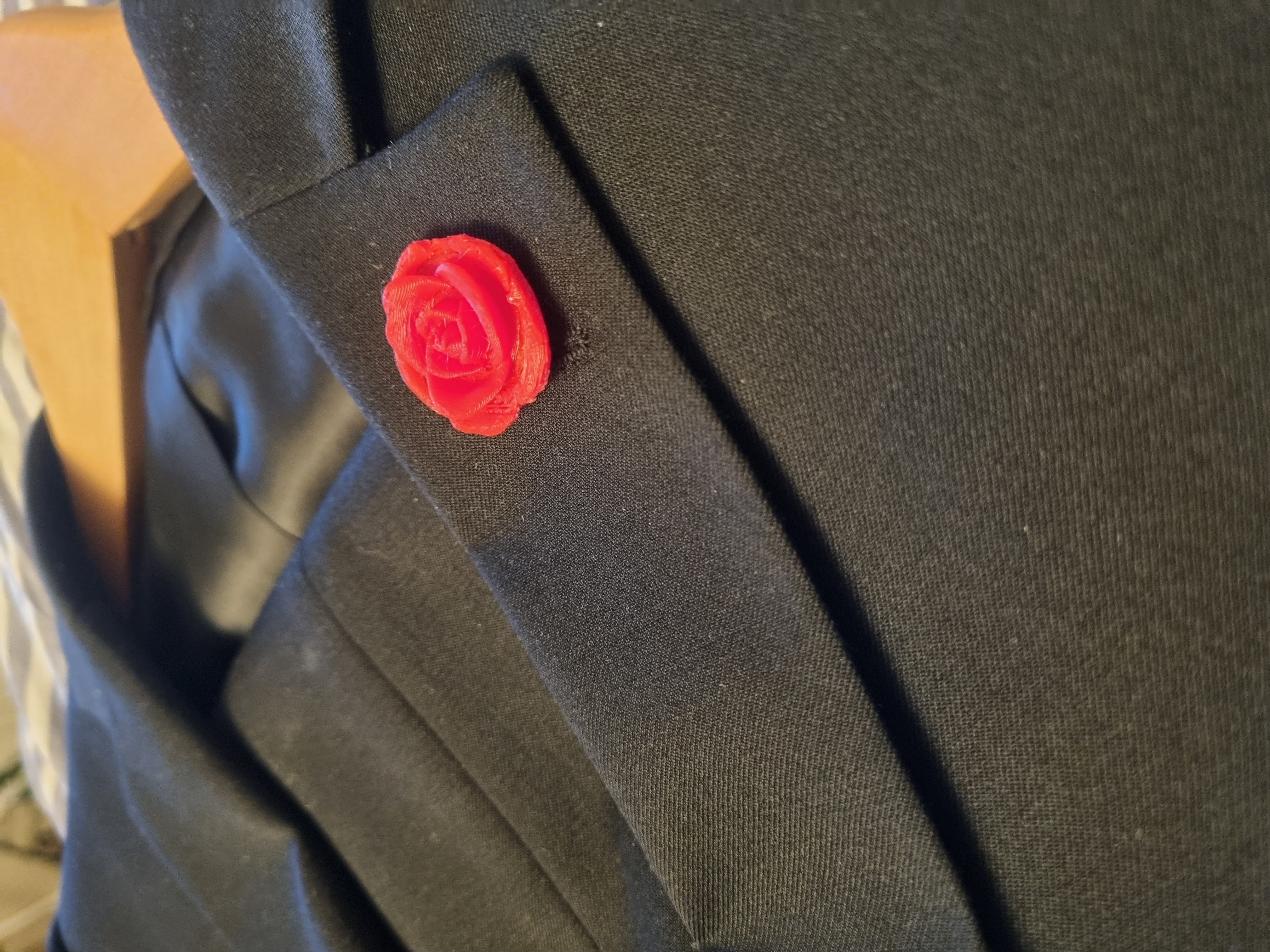 Lapel rose