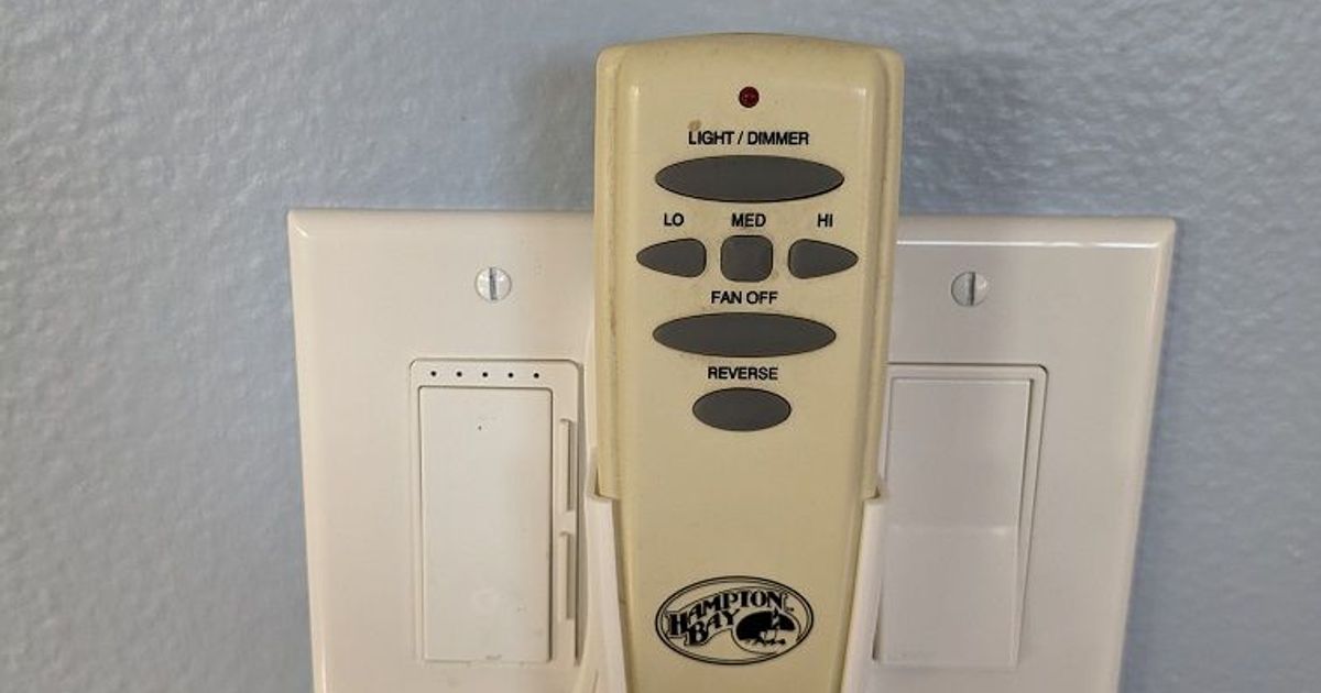 Hampton bay fan remote holder by Nottingham82 Download free STL model
