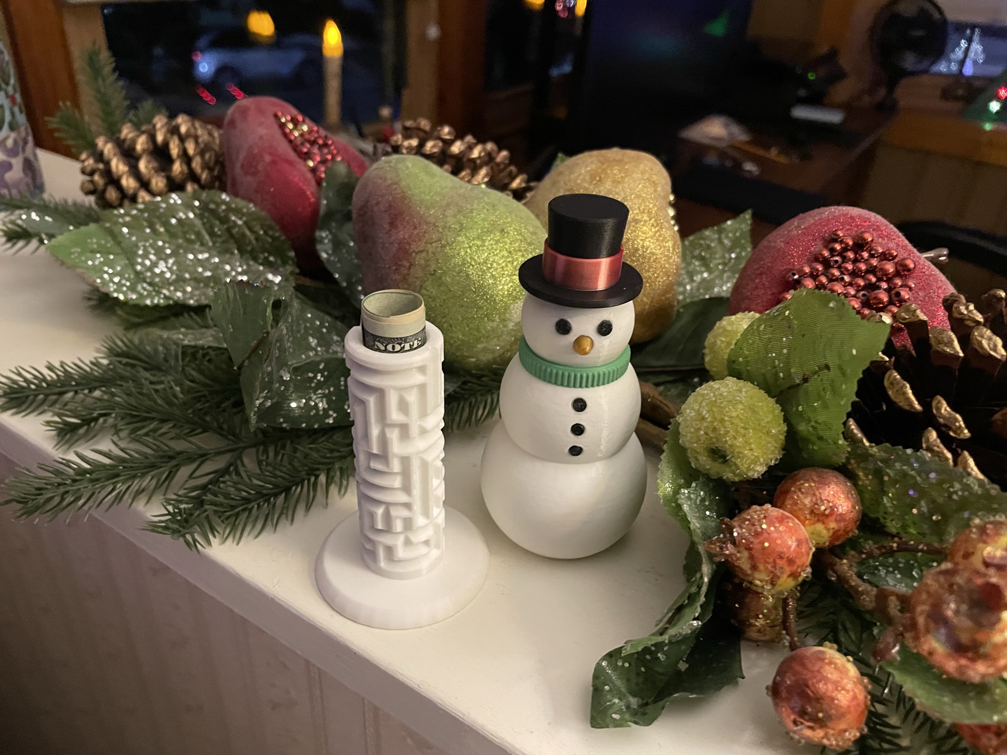 Snowman Puzzle Box 3D model thumbnail