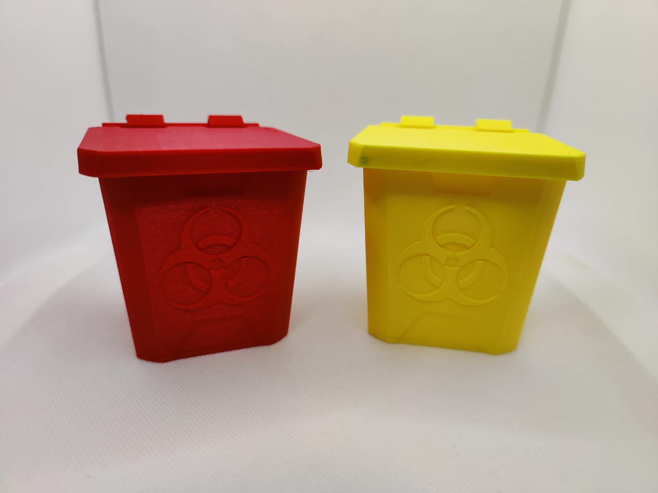 Print in place trash can with lid
