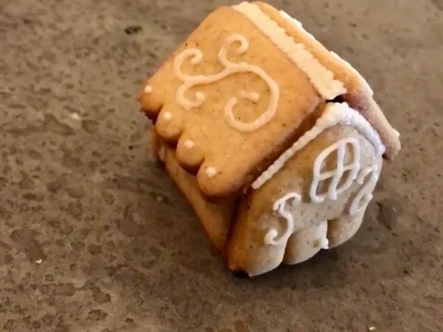 Mini Gingerbread House Cookie Cutter