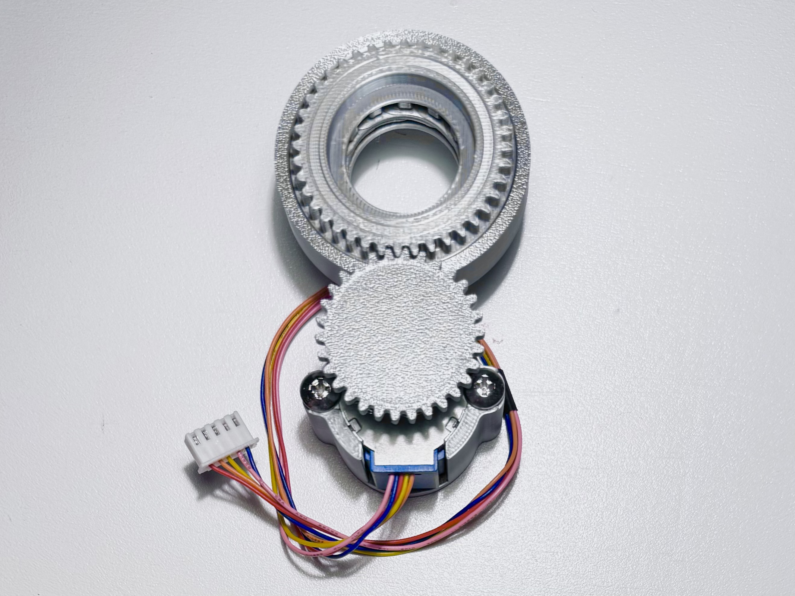 Motorized Aperture (⌀ 4-24 mm)