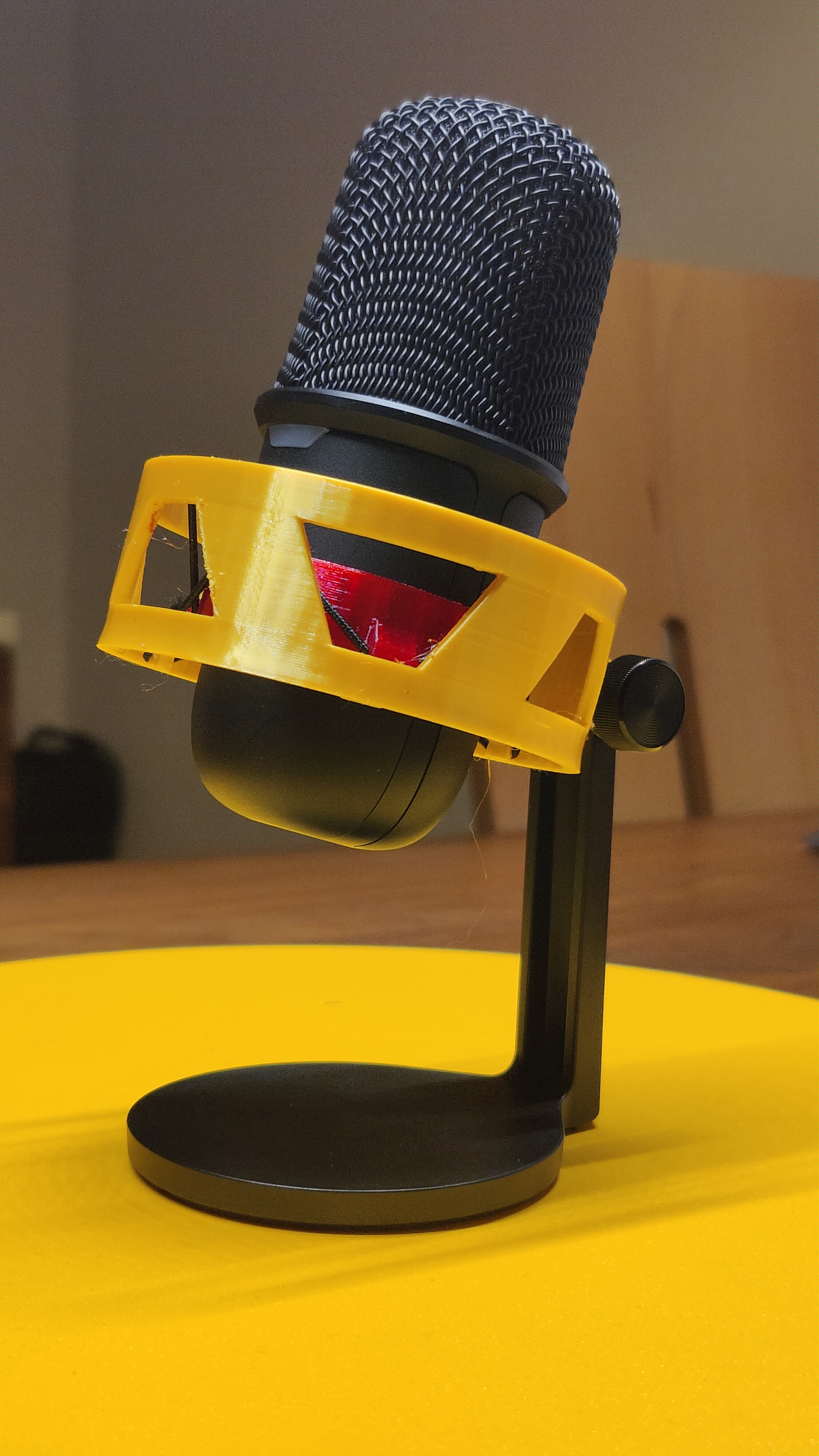Decoupler for HyperX Solocast