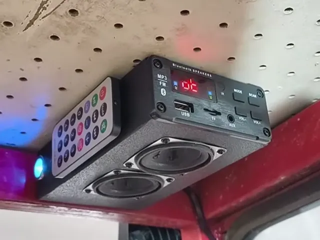 €10 Bluetooth Radio Upgrade for a Tractor