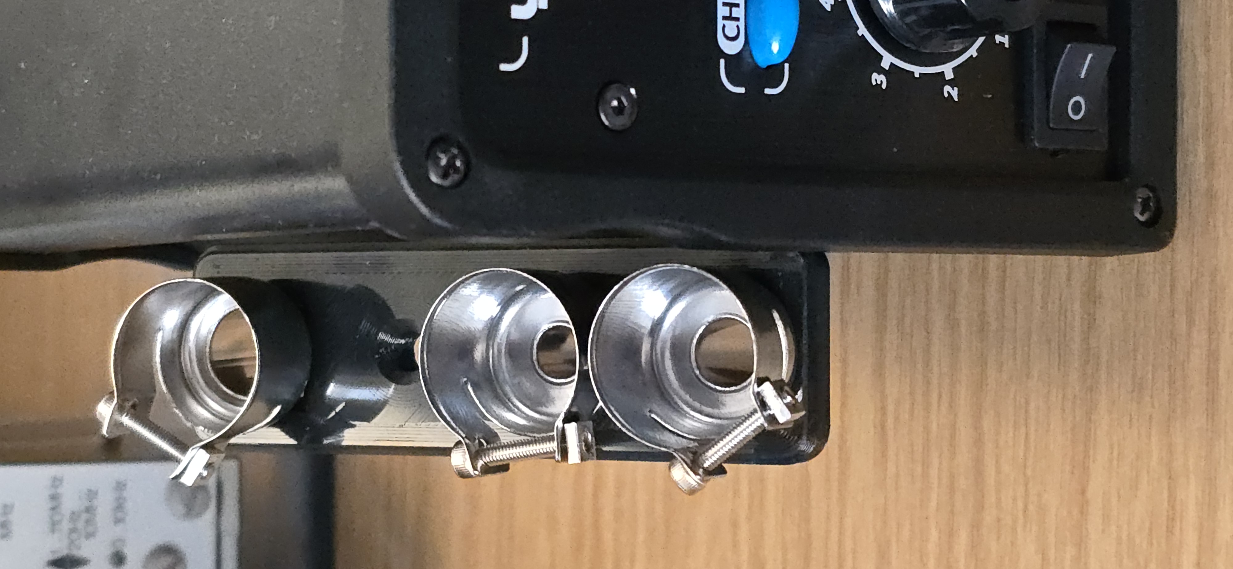 Nozzle-Bracket for Hot-Air-Tool Yihua 959D (FreeCAD)