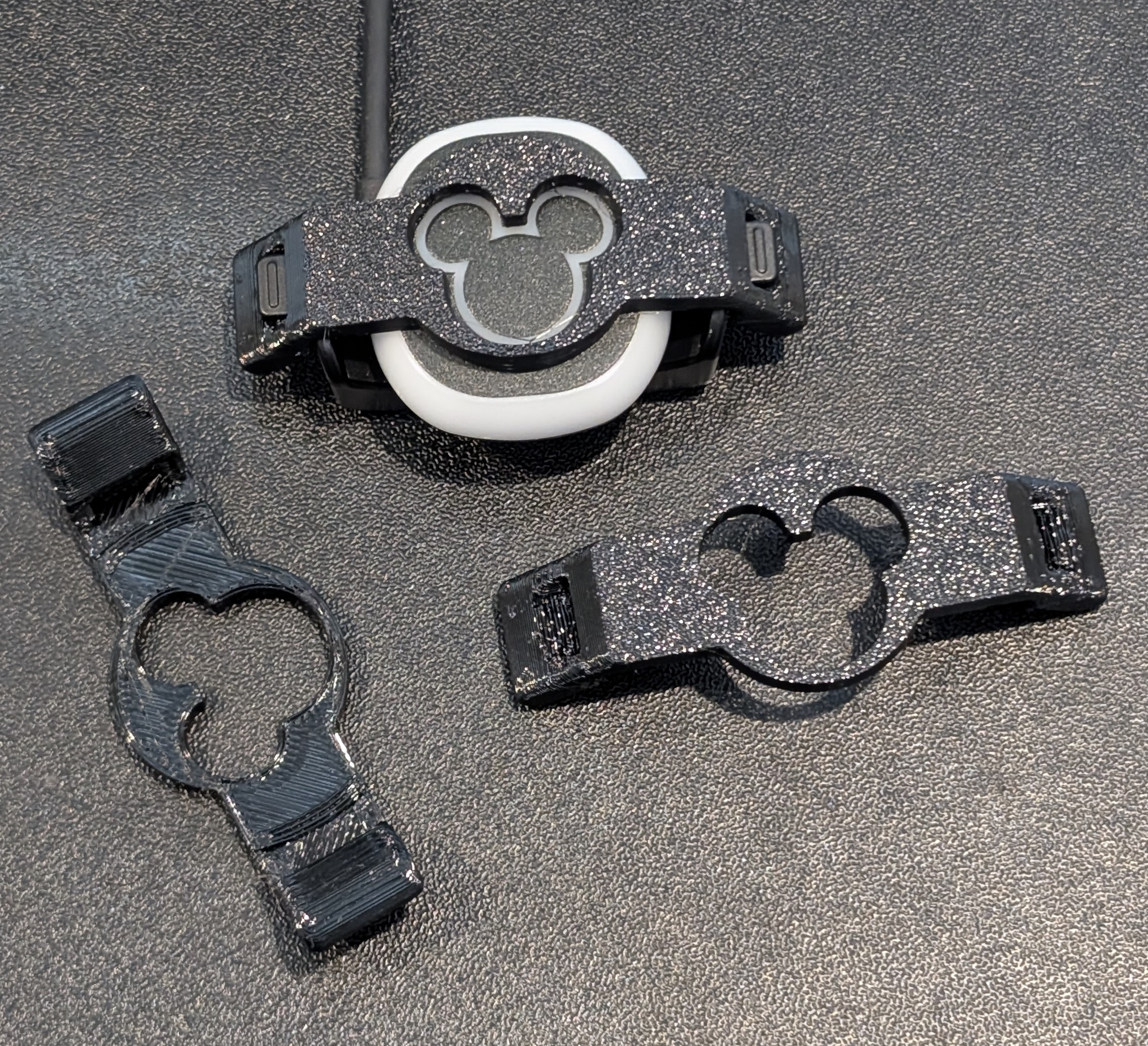 Disney MagicBand+ Puck Charging Strap