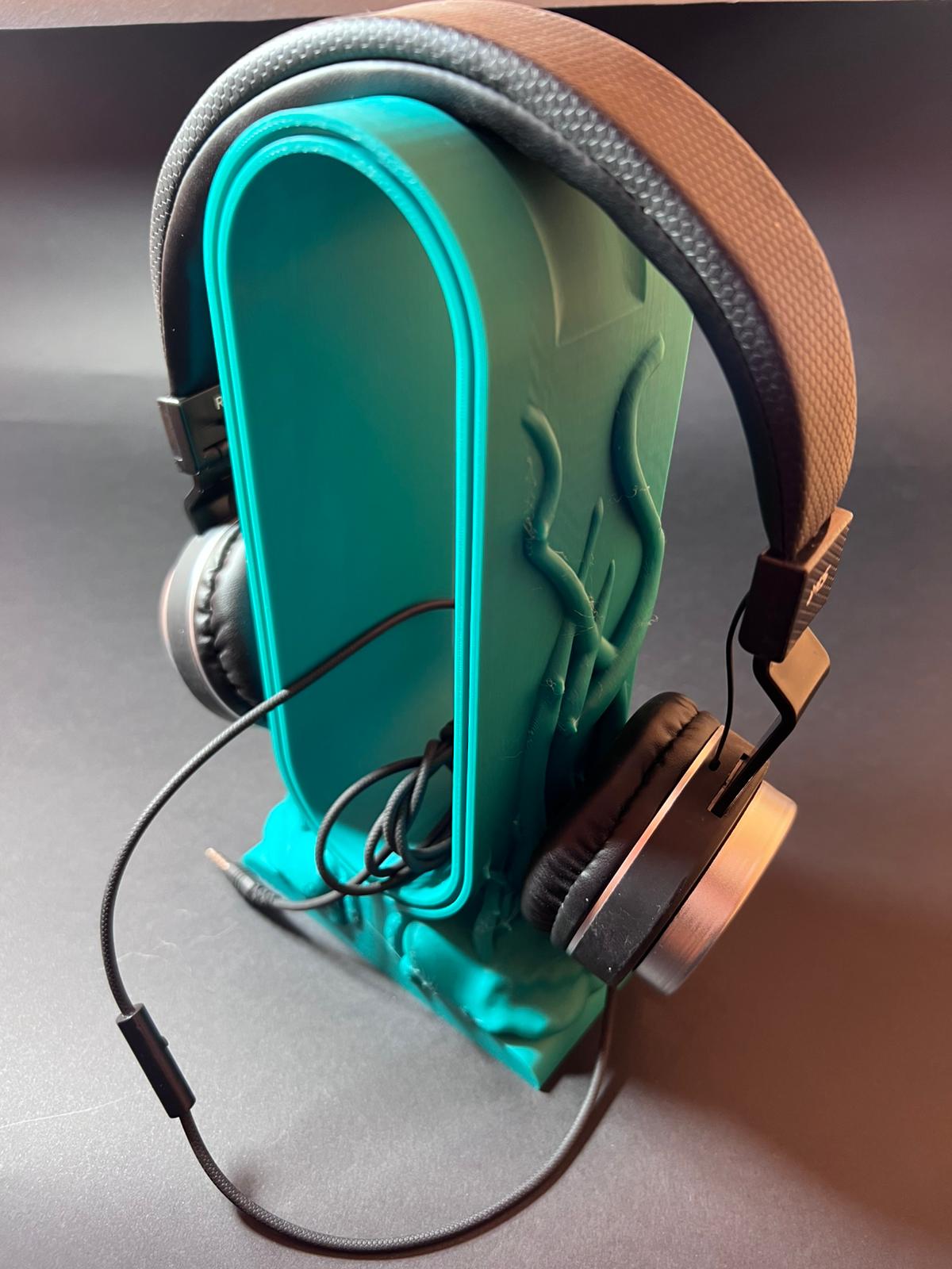 Thorny headset 3D model thumbnail