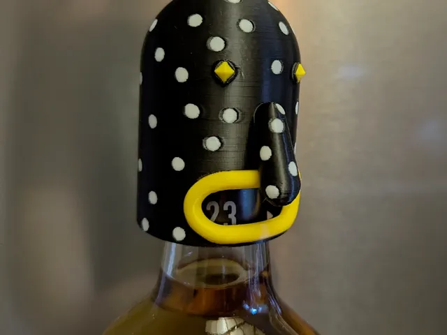 Polka dot drummer bottle topper