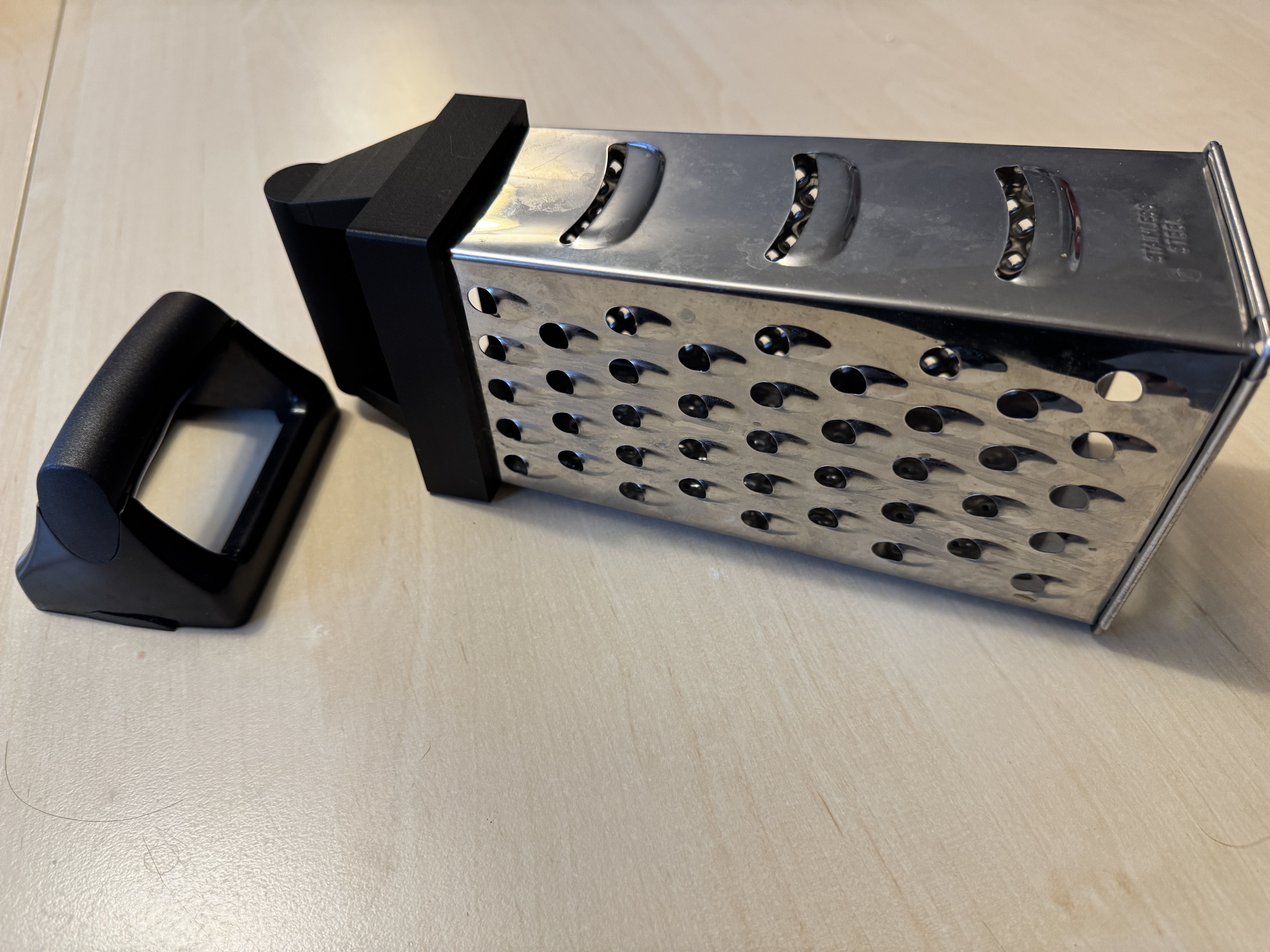 Handle for four-sided (cheese/vegetable) grater